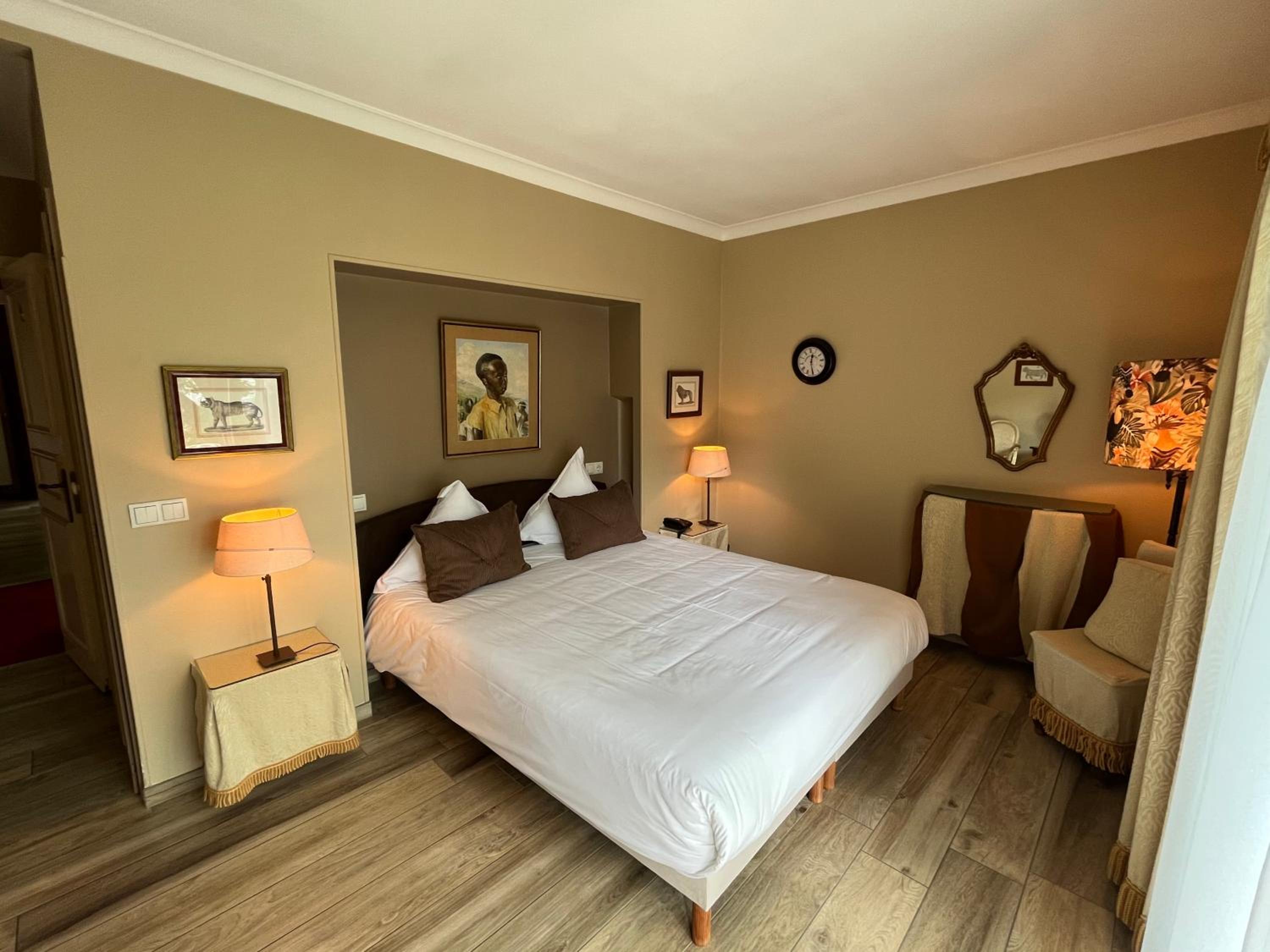Double Room with Garden View - Photo 11
