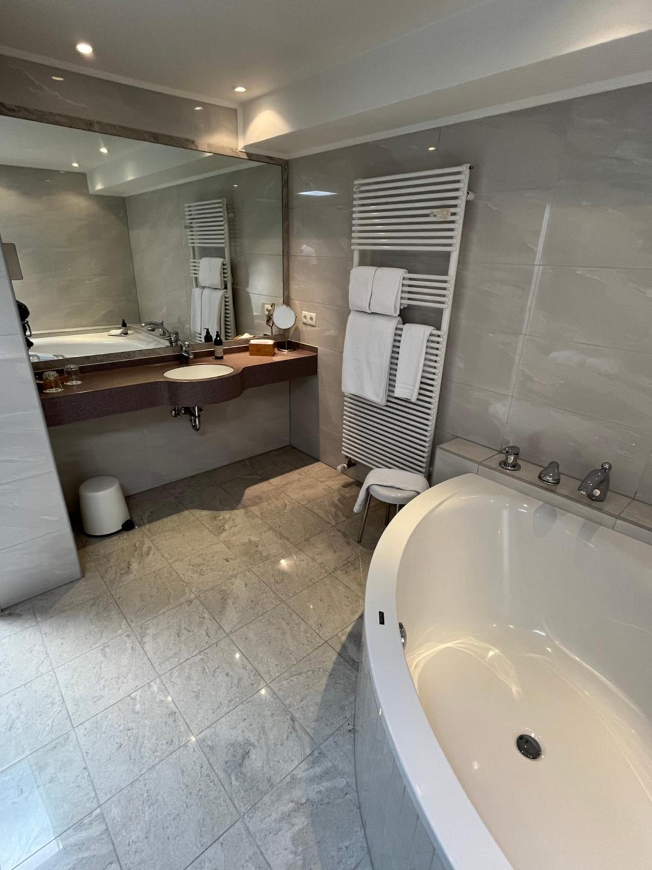 Junior Suite - Photo 3