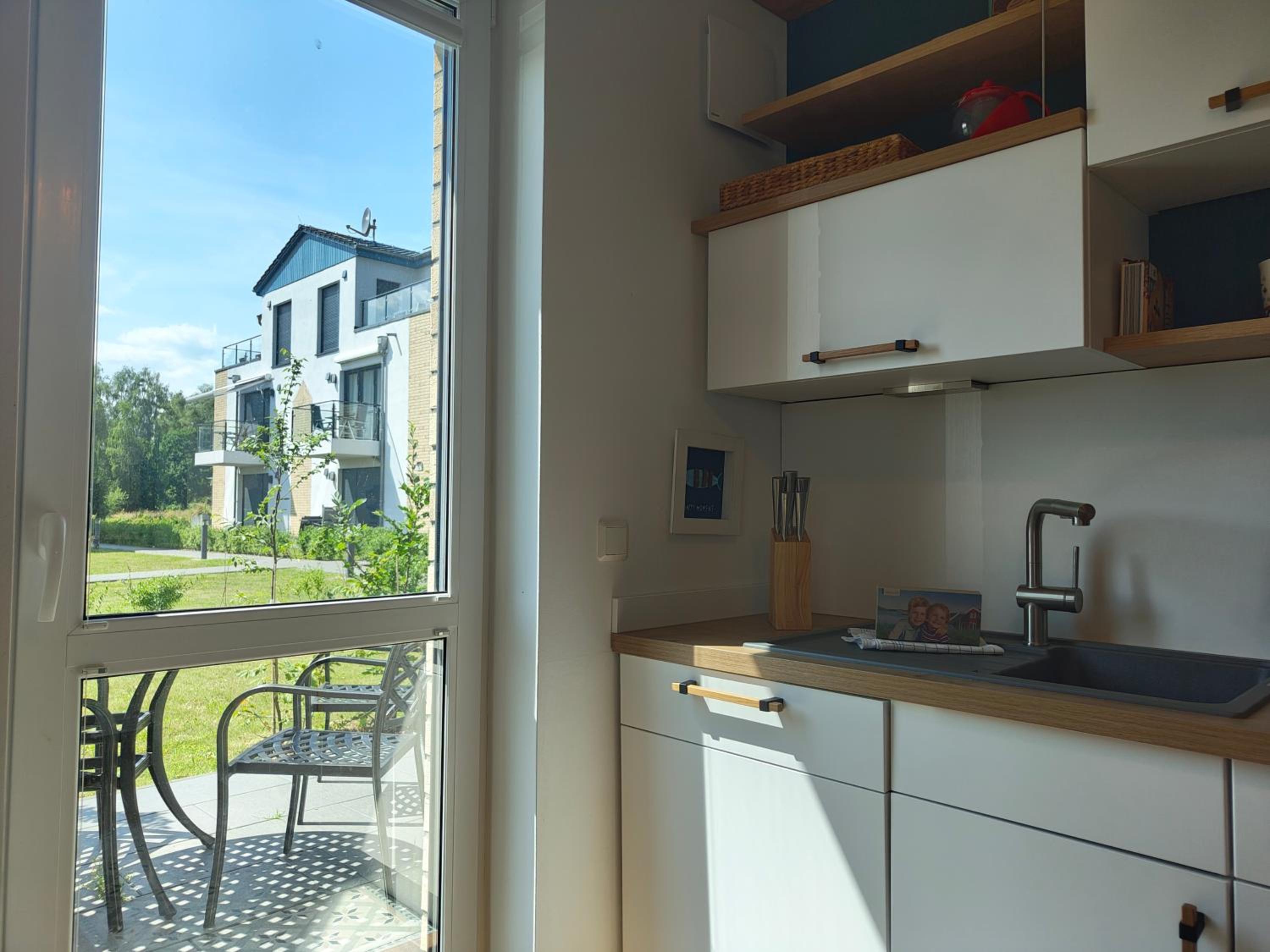 Apartment with Lake View photo 3