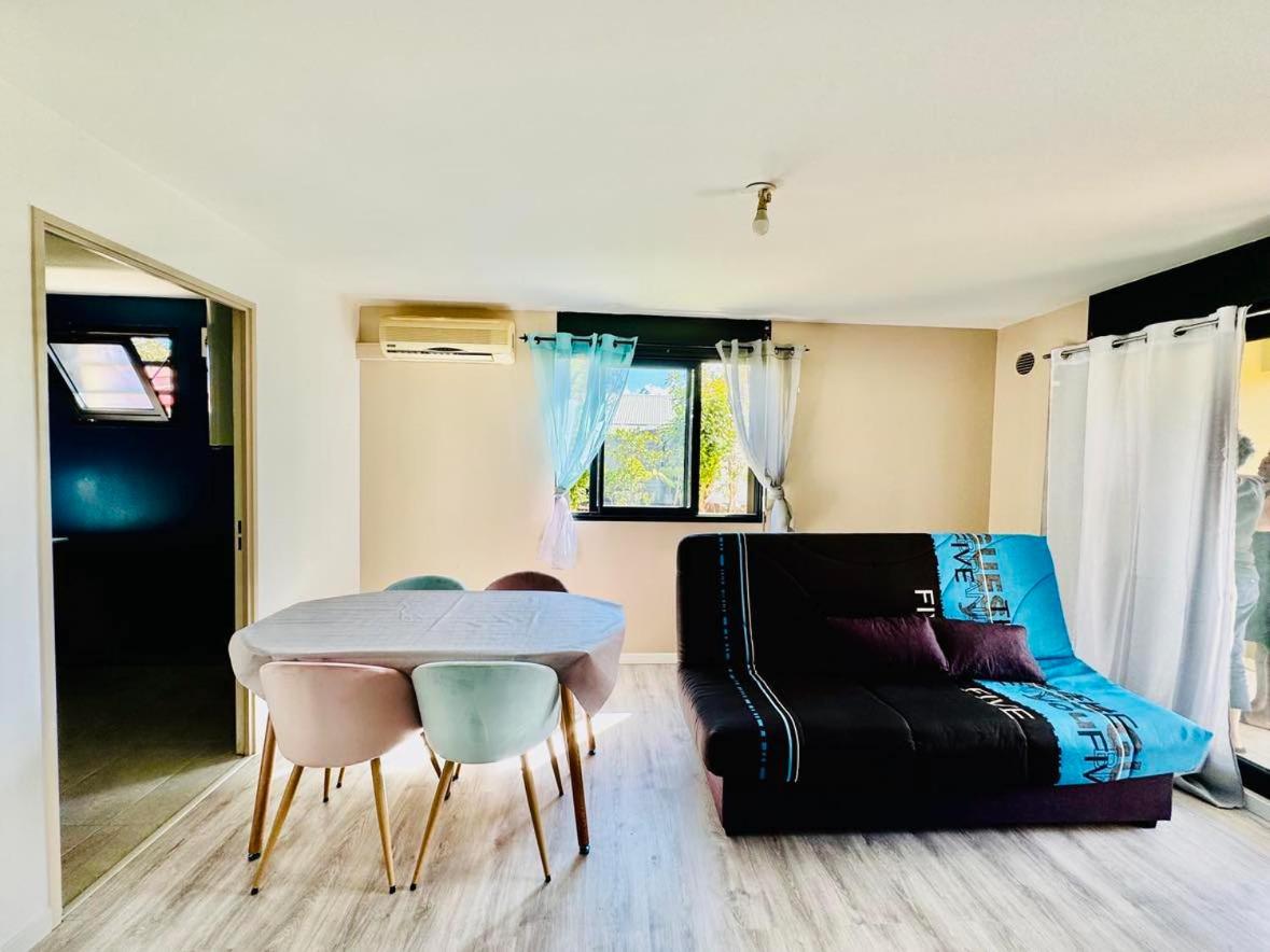 One-Bedroom Apartment with Garden View photo 3