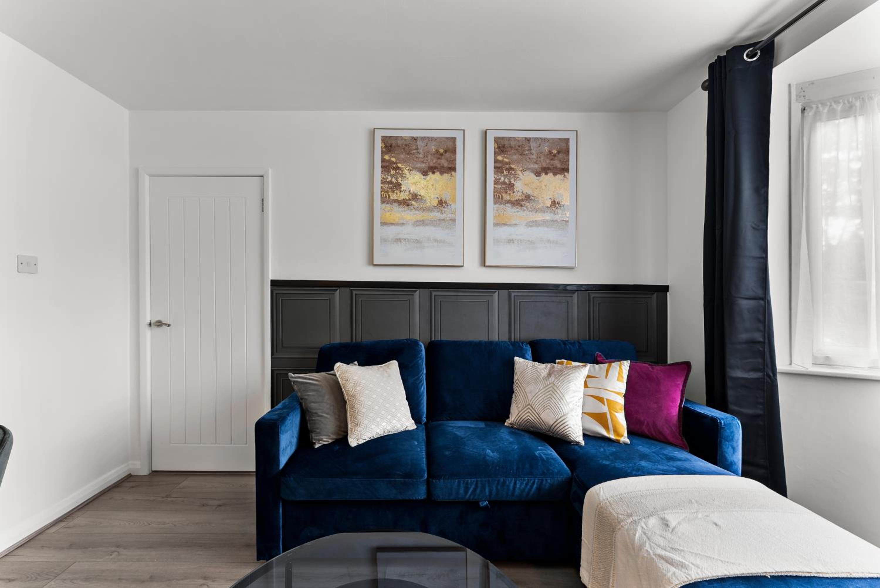 Four-Bedroom House photo 1