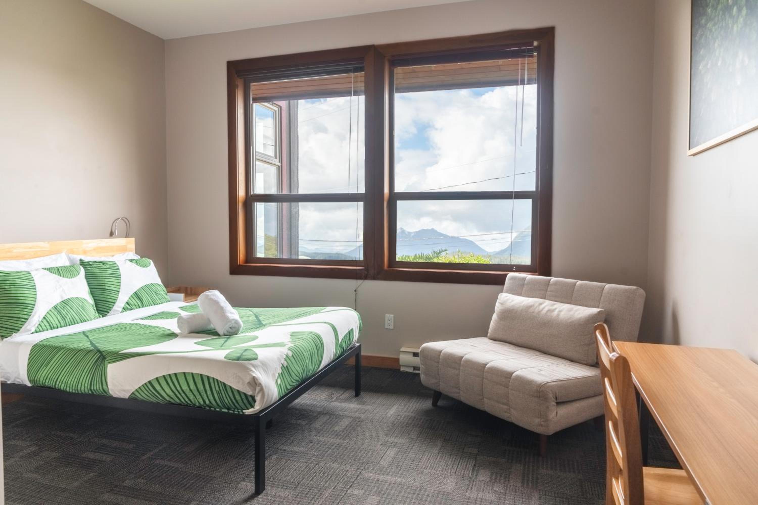 Private Queen Suite photo 1