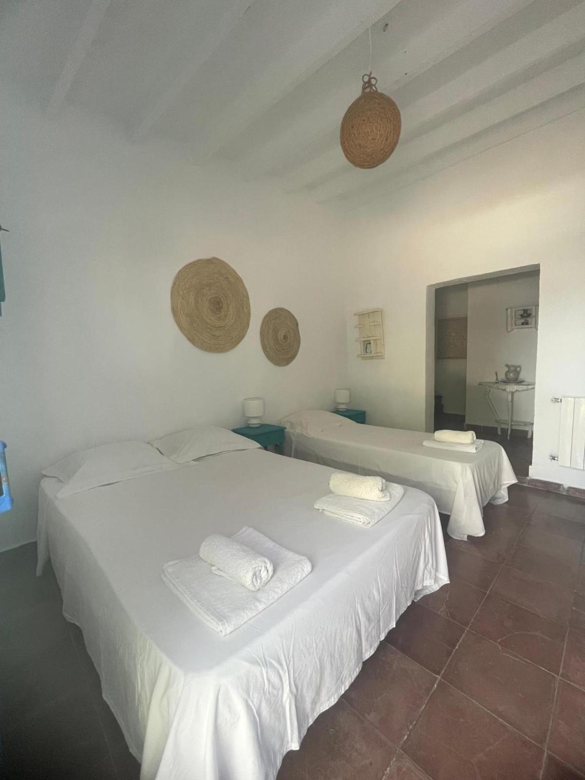 Triple Room with Pool View photo 3