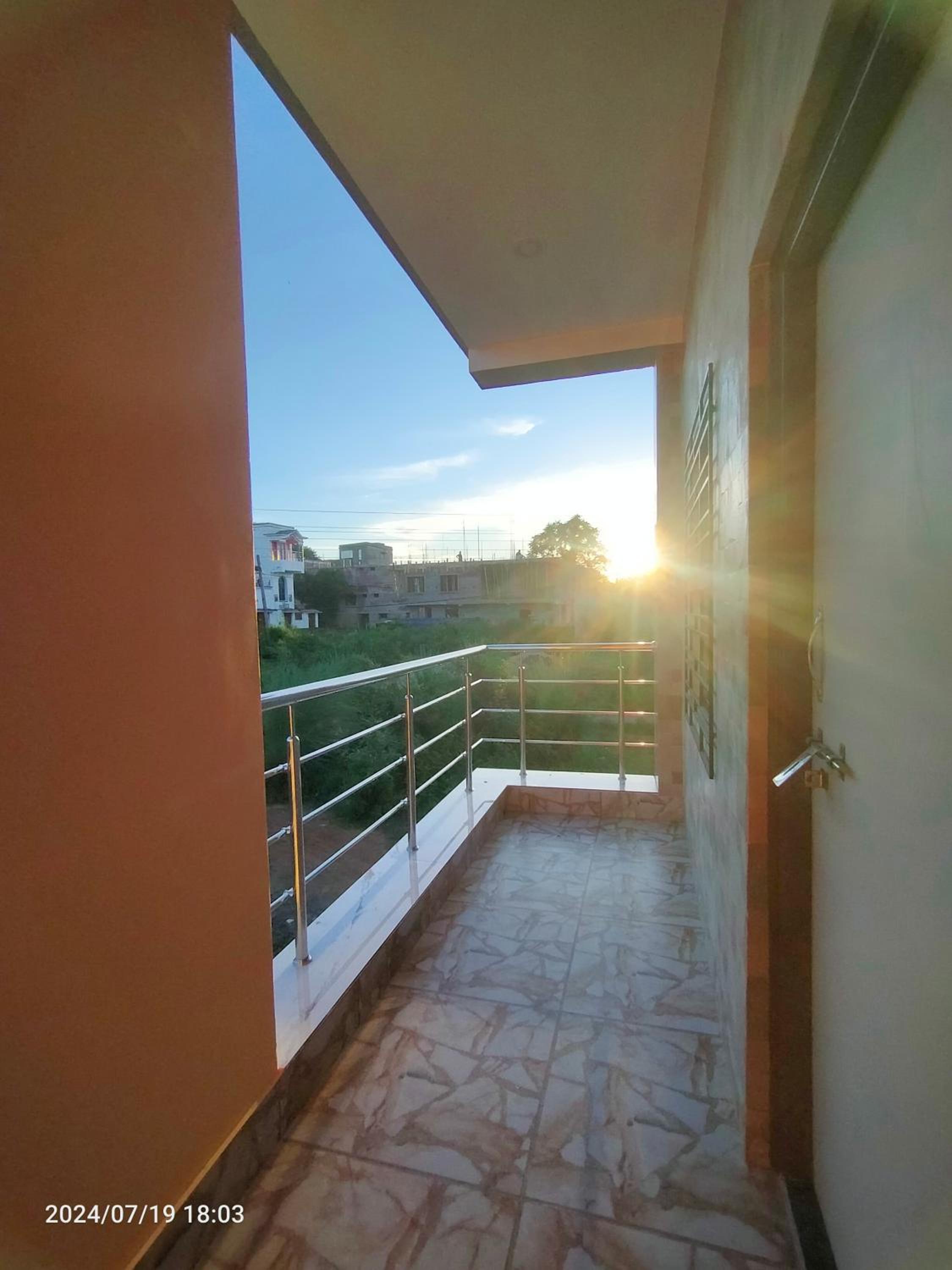 Double Room With Balcony photo 3