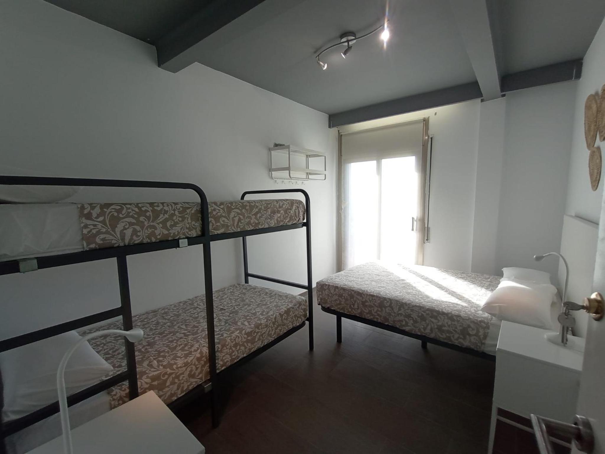 Quadruple Room With Shared Bathroom photo 3