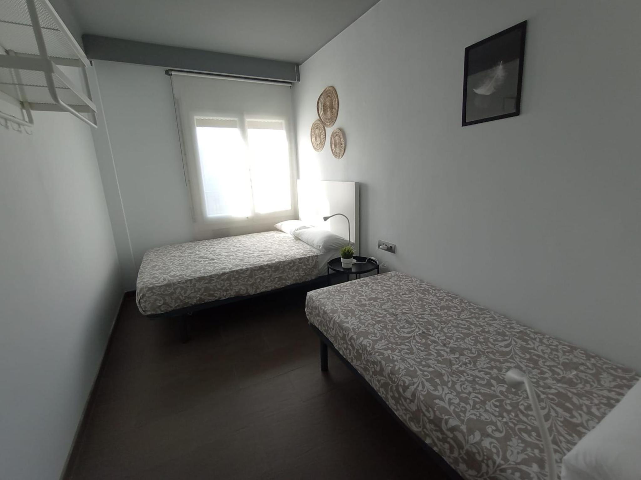 Triple Room With Shared Bathroom photo 2