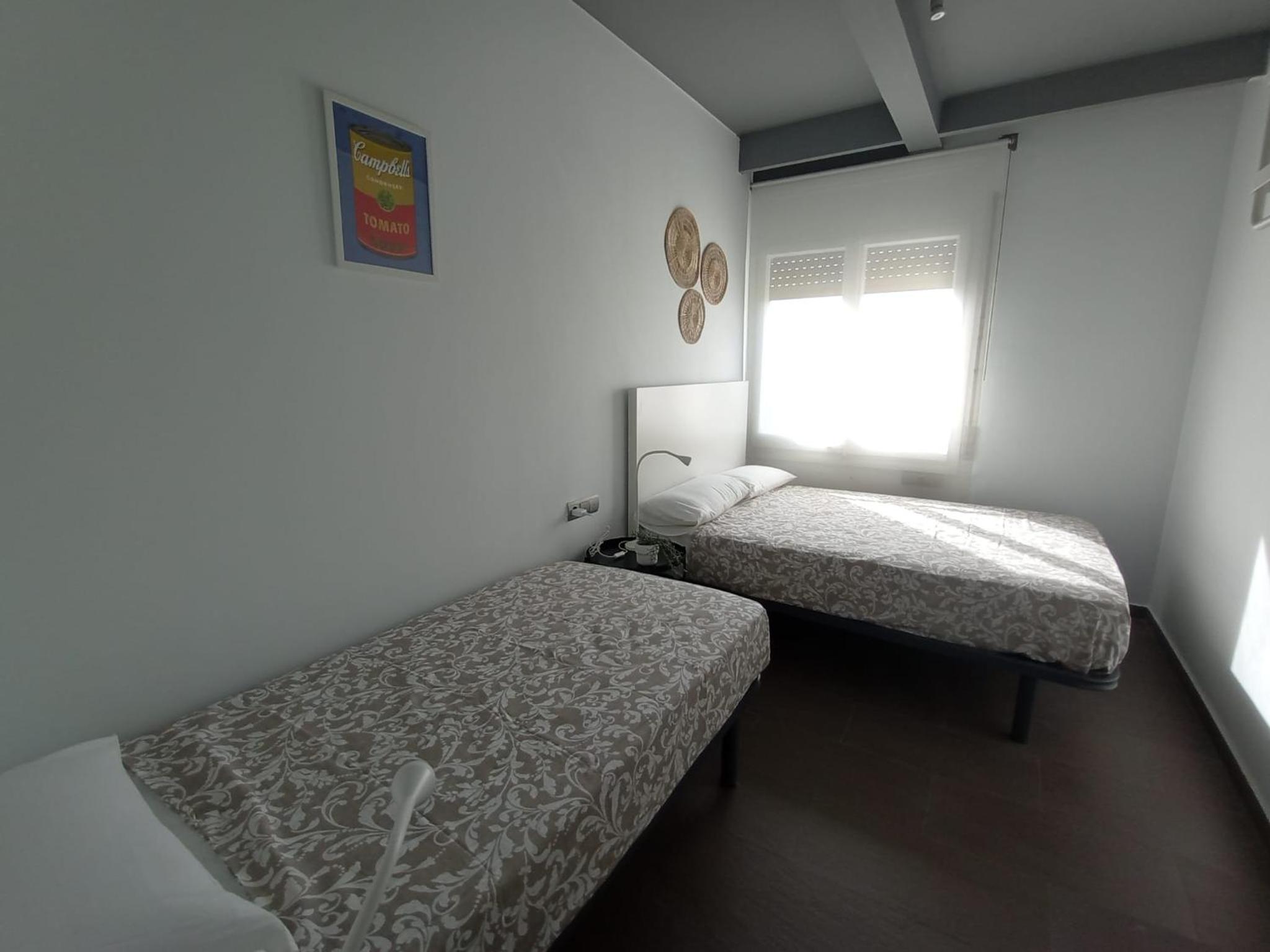Triple Room With Shared Bathroom photo 3