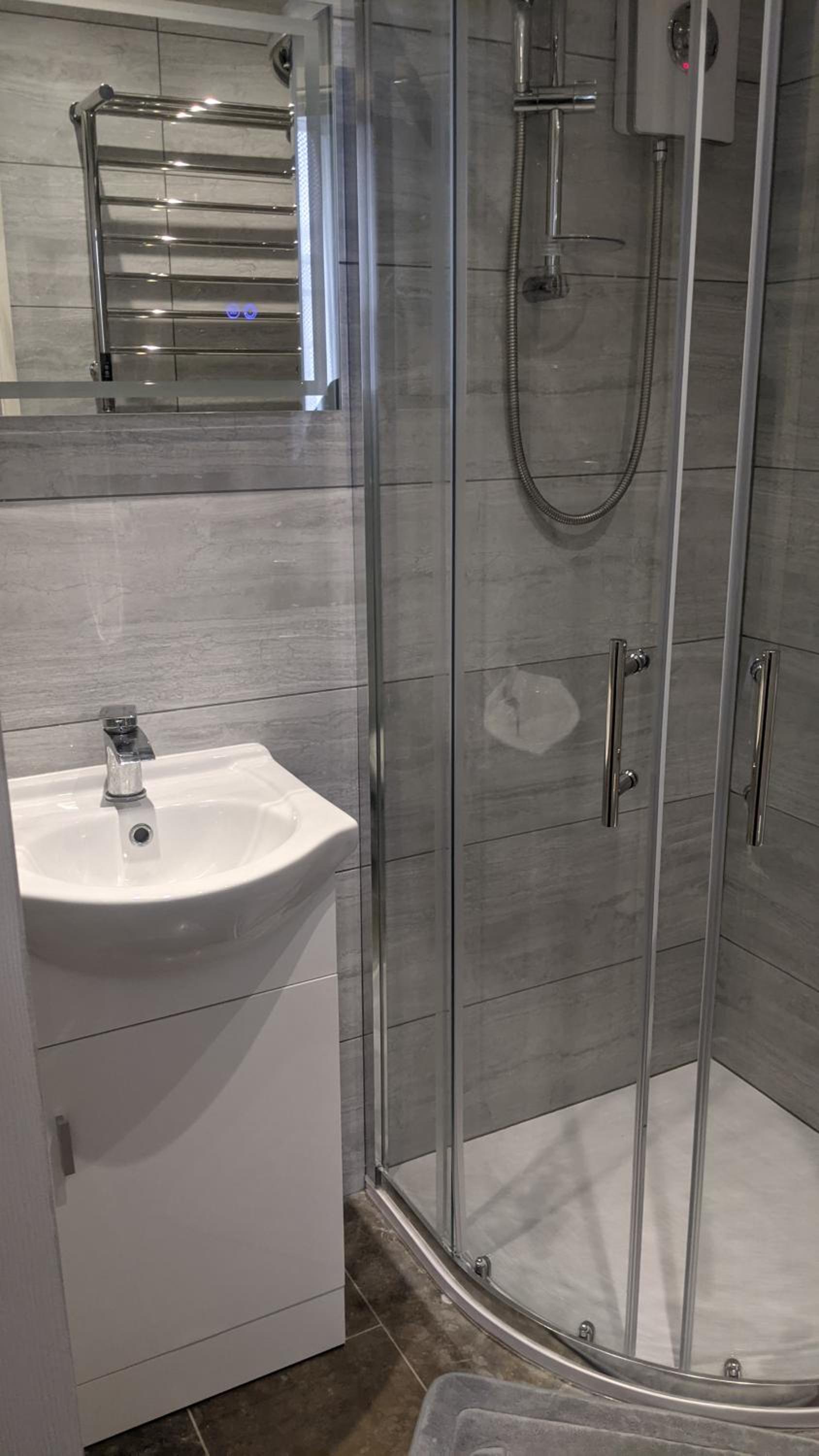 Double Room - Photo 21