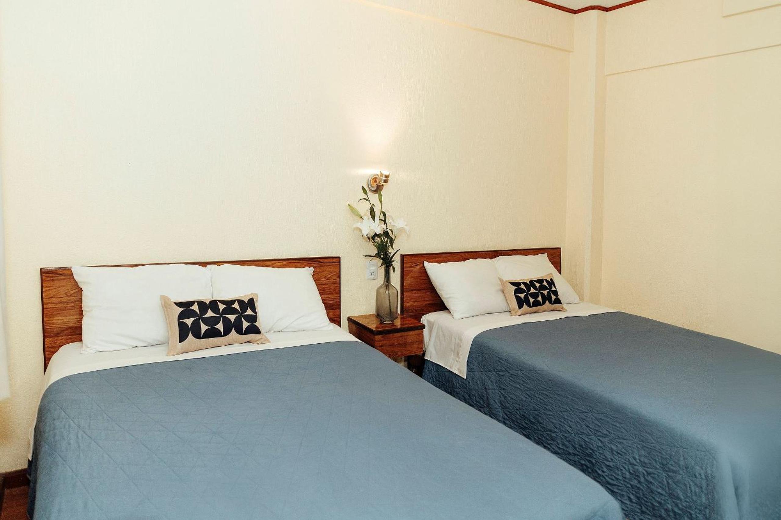 Quadruple Room - Photo 12