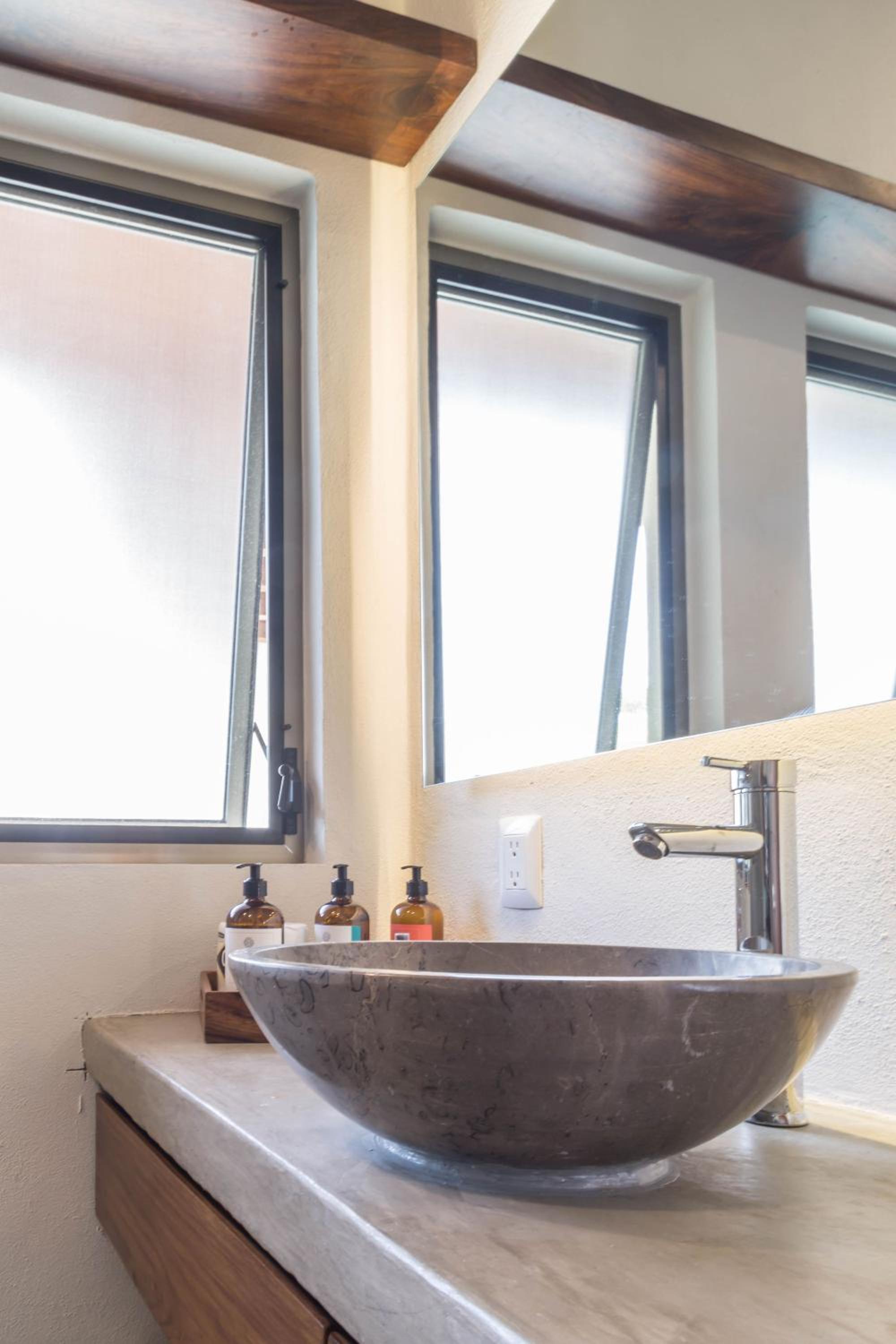 Junior Suite with Sea View - Photo 4