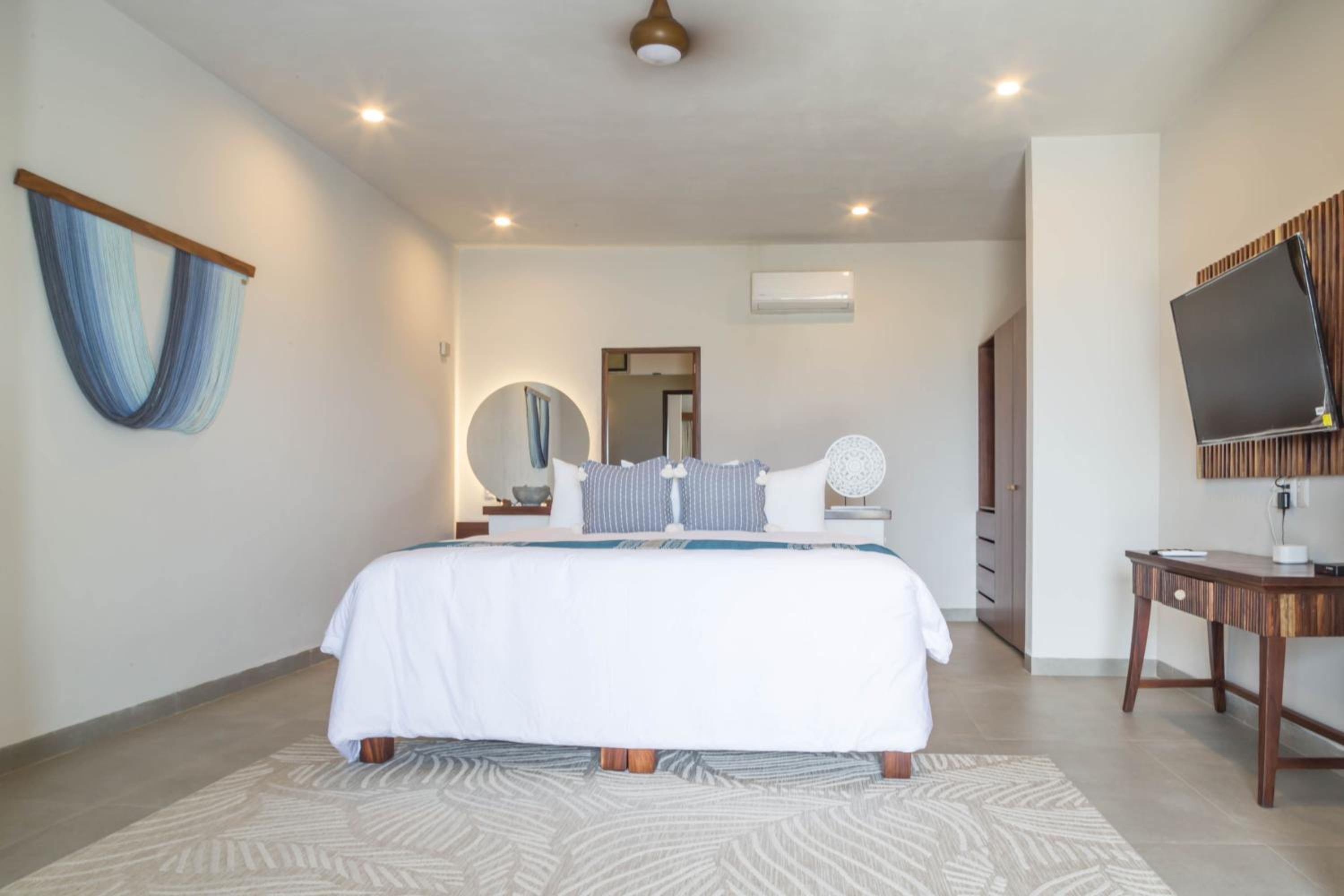 Junior Suite with Sea View - Photo 5
