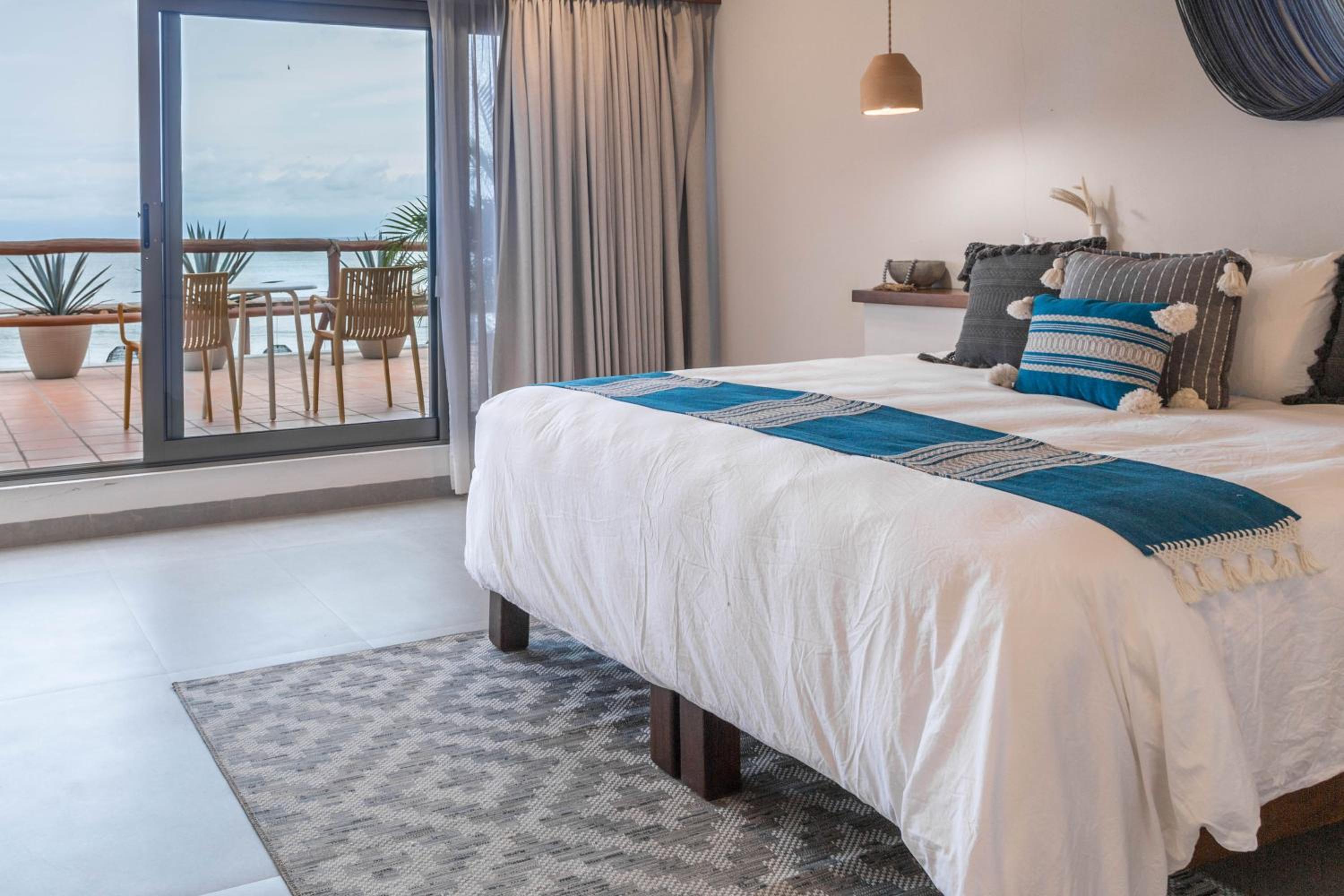 Junior Suite with Sea View - Photo 1