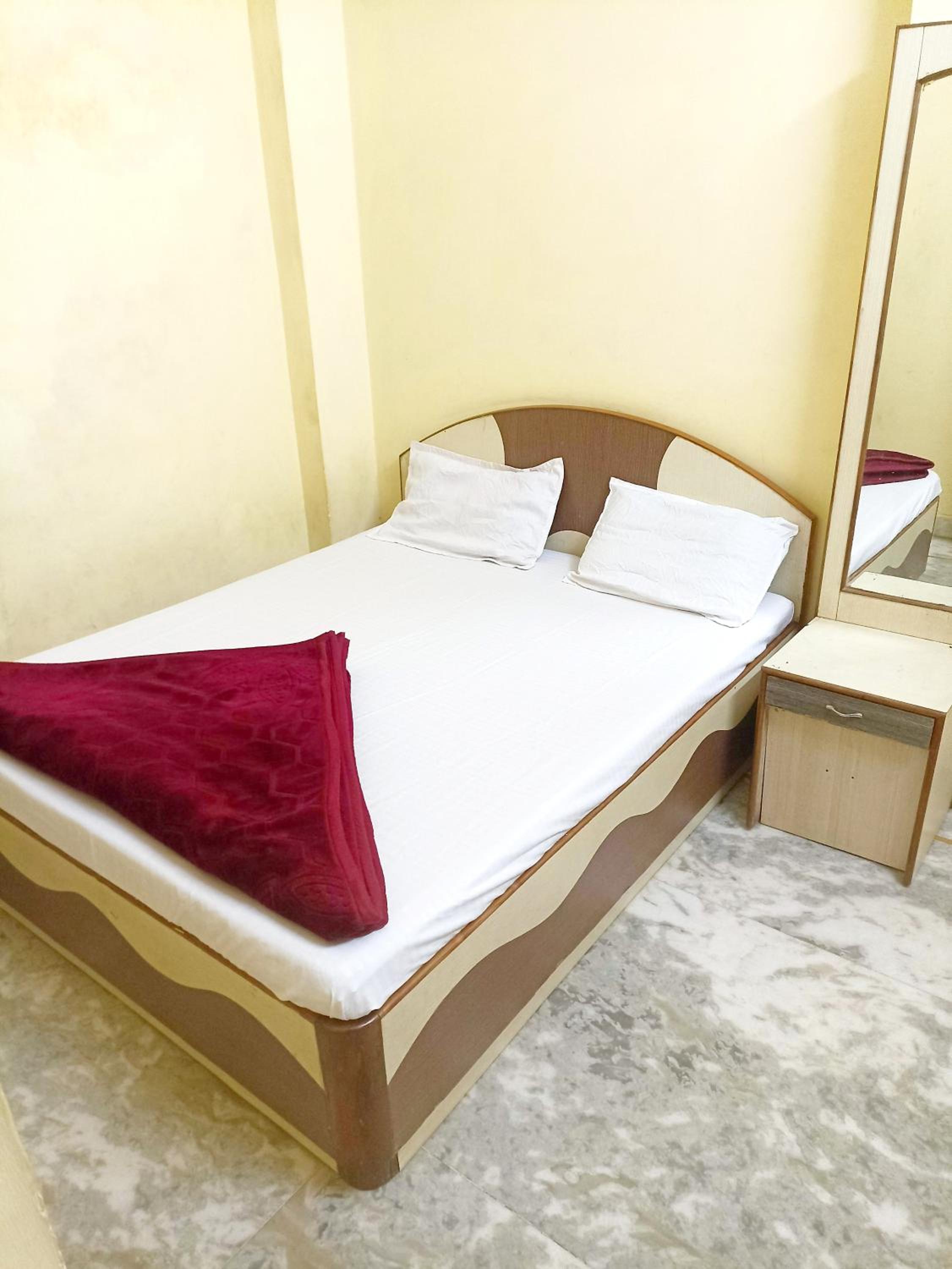 Double Room With Private Bathroom photo 2