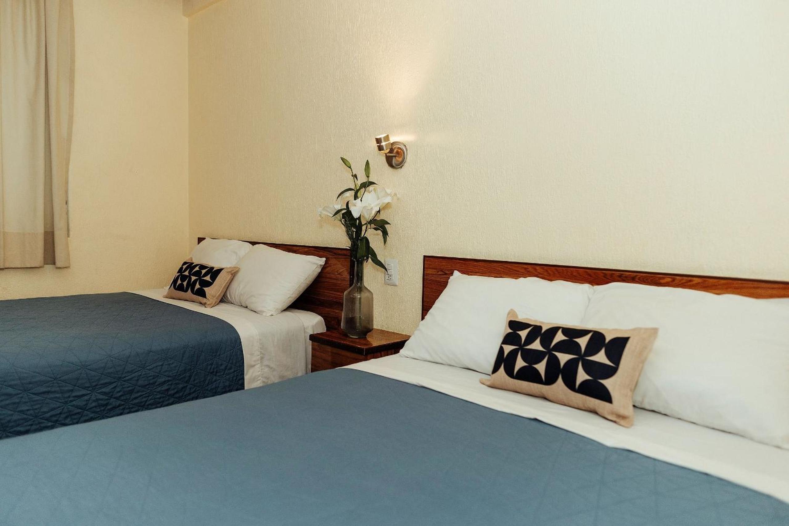 Quadruple Room - Photo 8