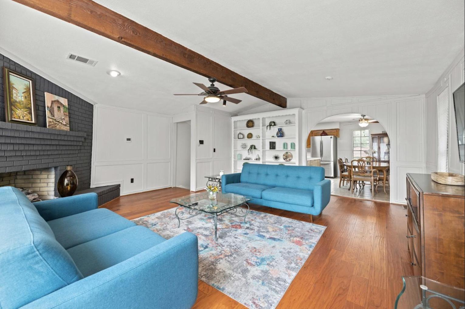 Three-Bedroom Holiday Home 
