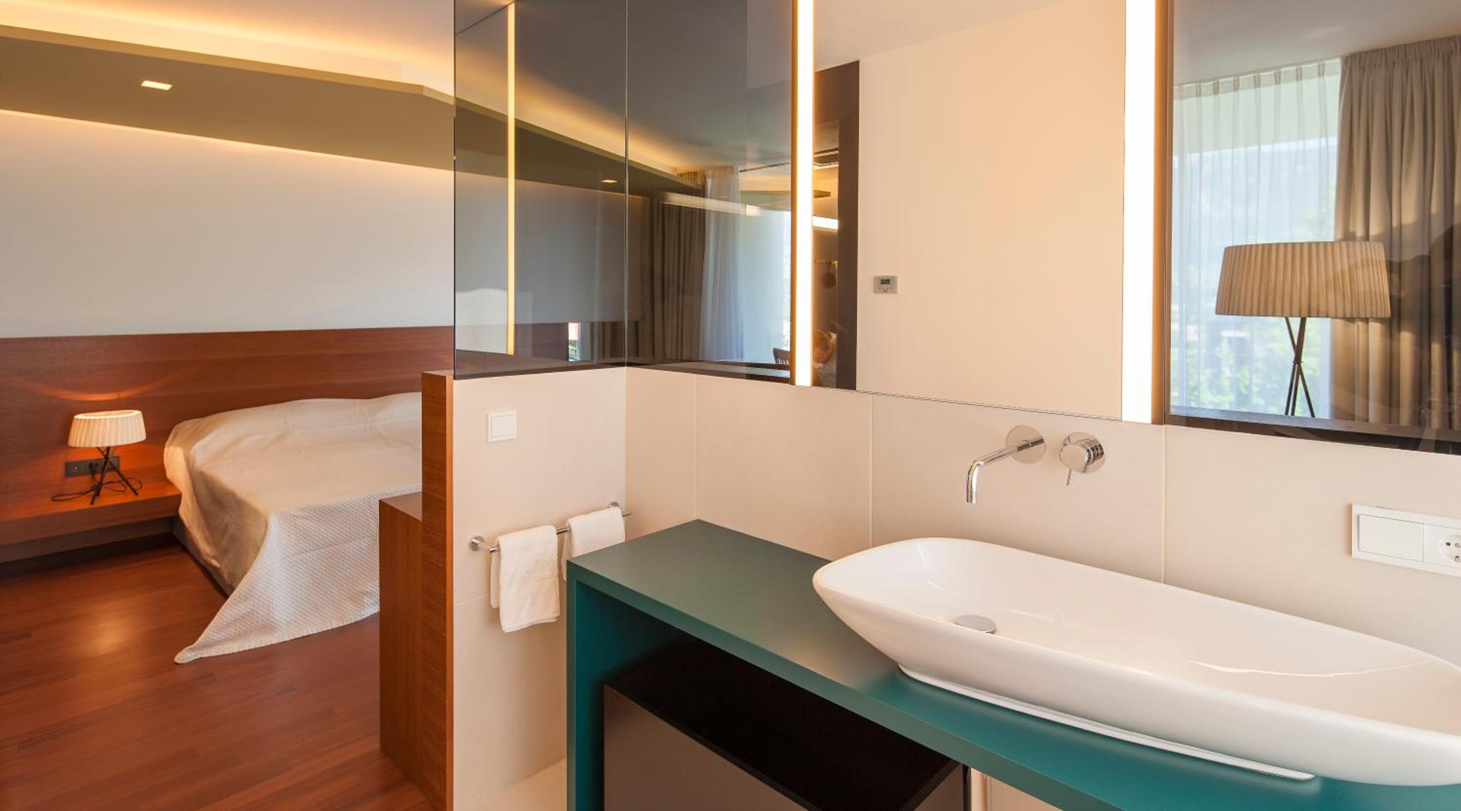 Suite with Mountain View photo 3