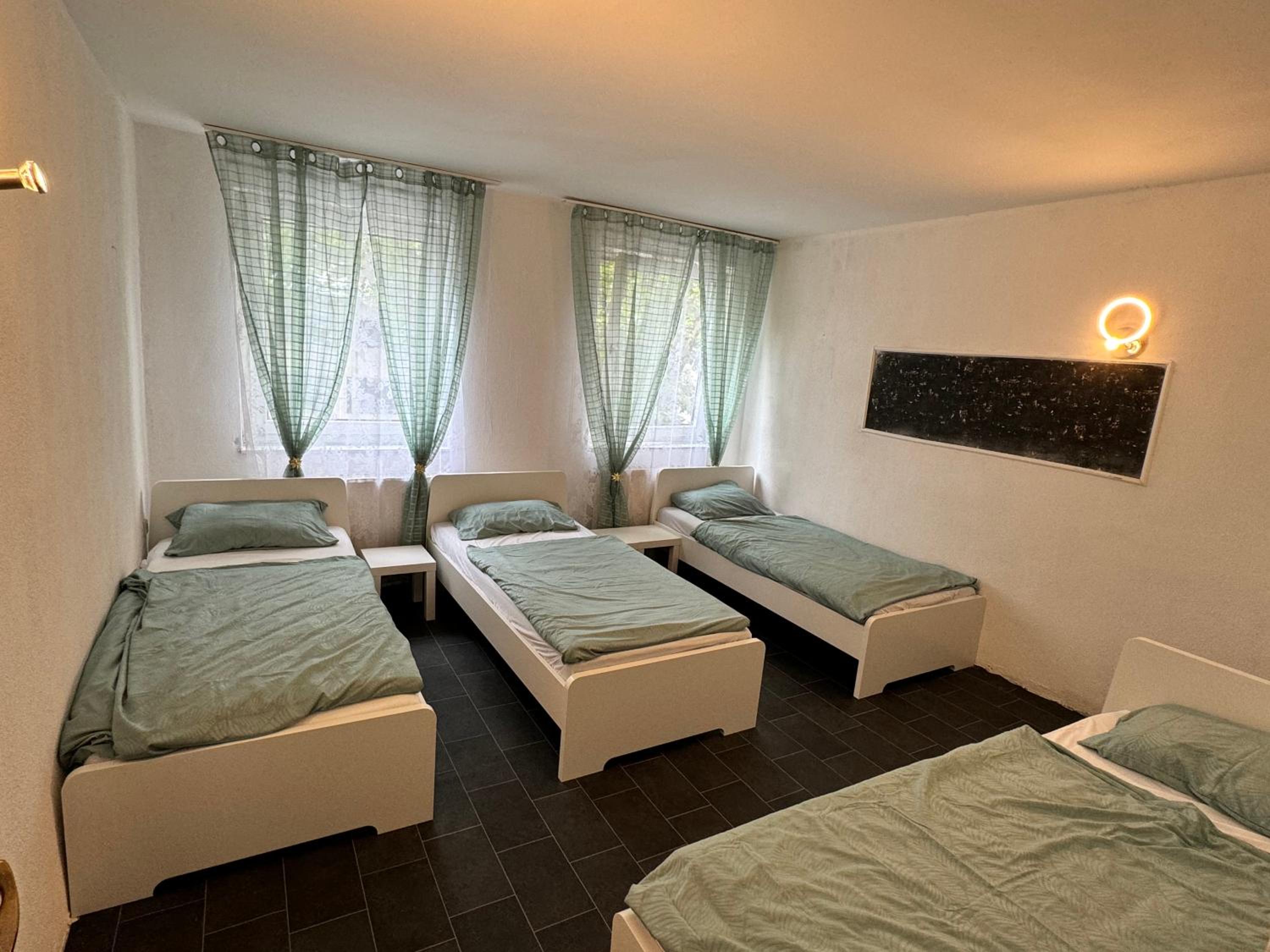 Bed in 4-Bed Dormitory Room photo 3