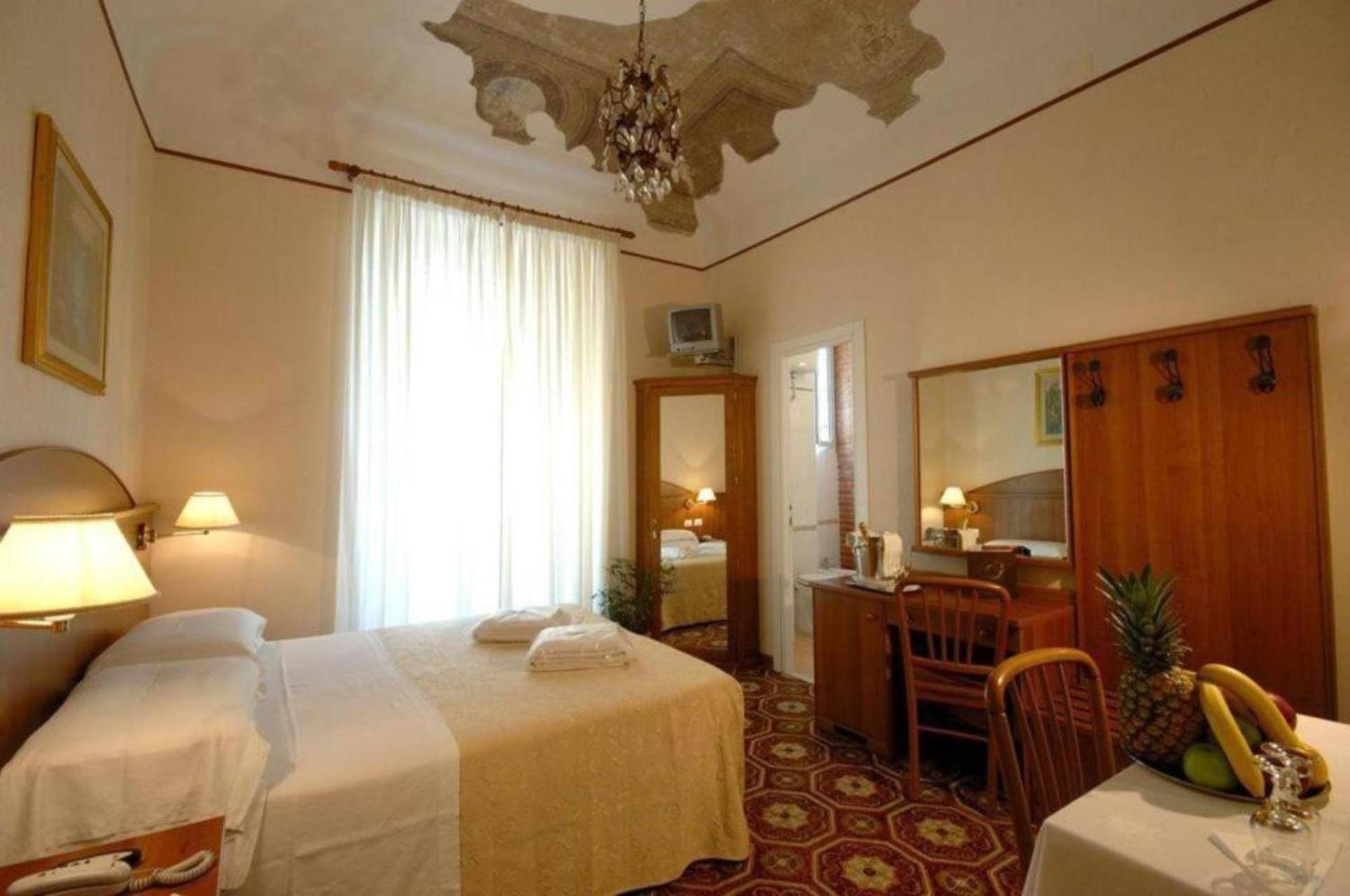 Comfort Triple Room