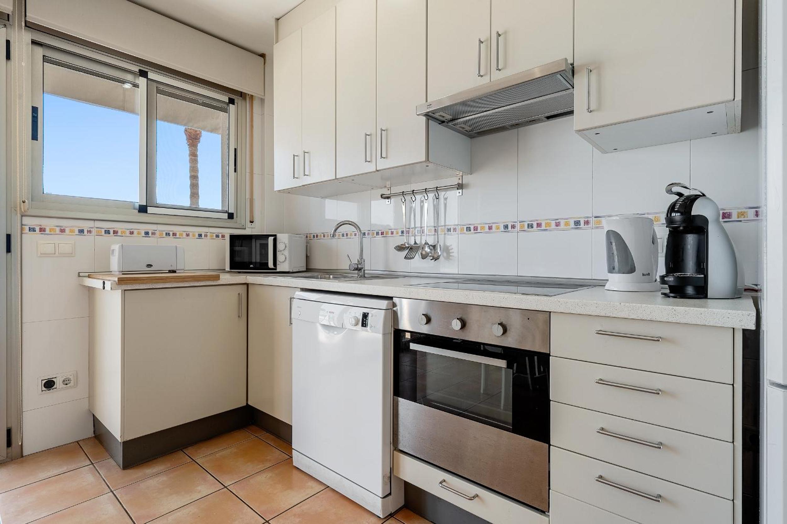 Apartment with Sea View photo 2