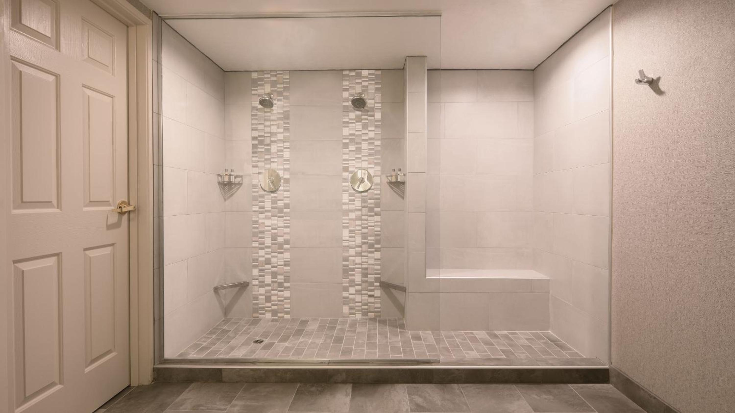 Executive Suite King Non-Smoking - Photo 3