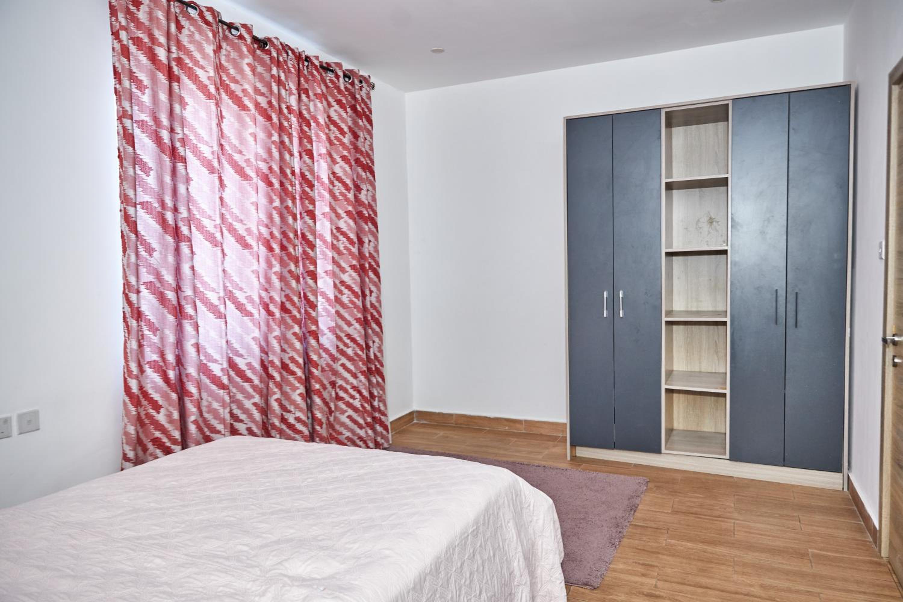 Three-Bedroom Apartment photo 3