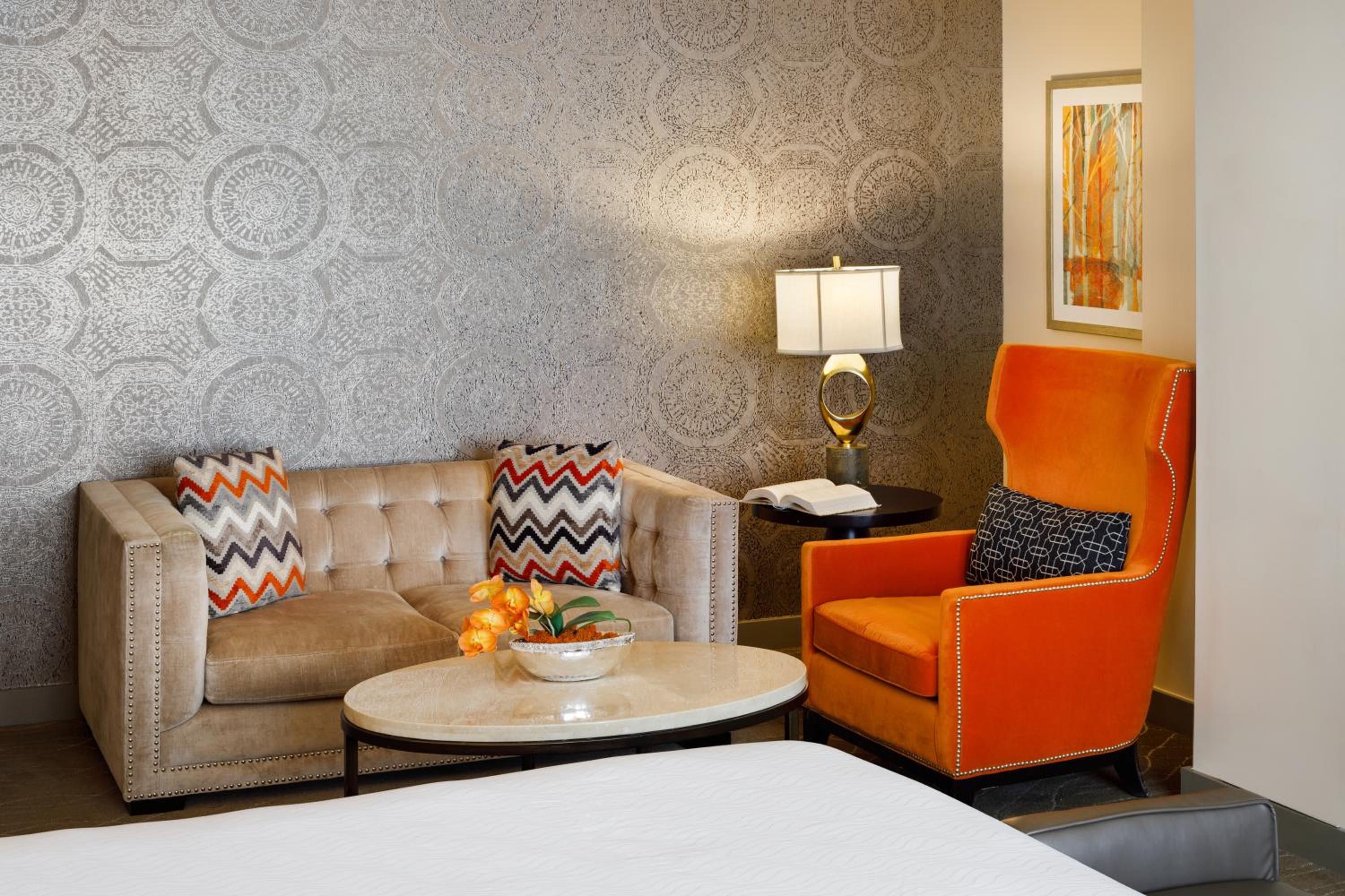 Deluxe King Room - Photo 1