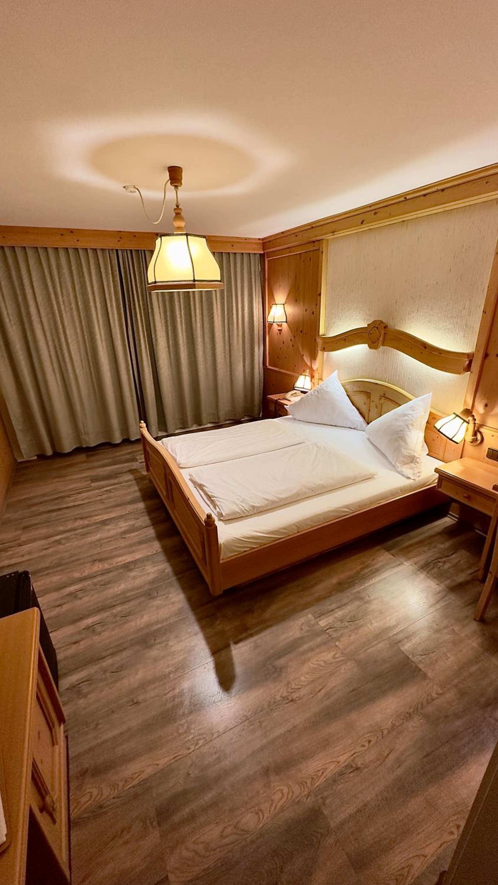 Double Room with West View - Photo 5