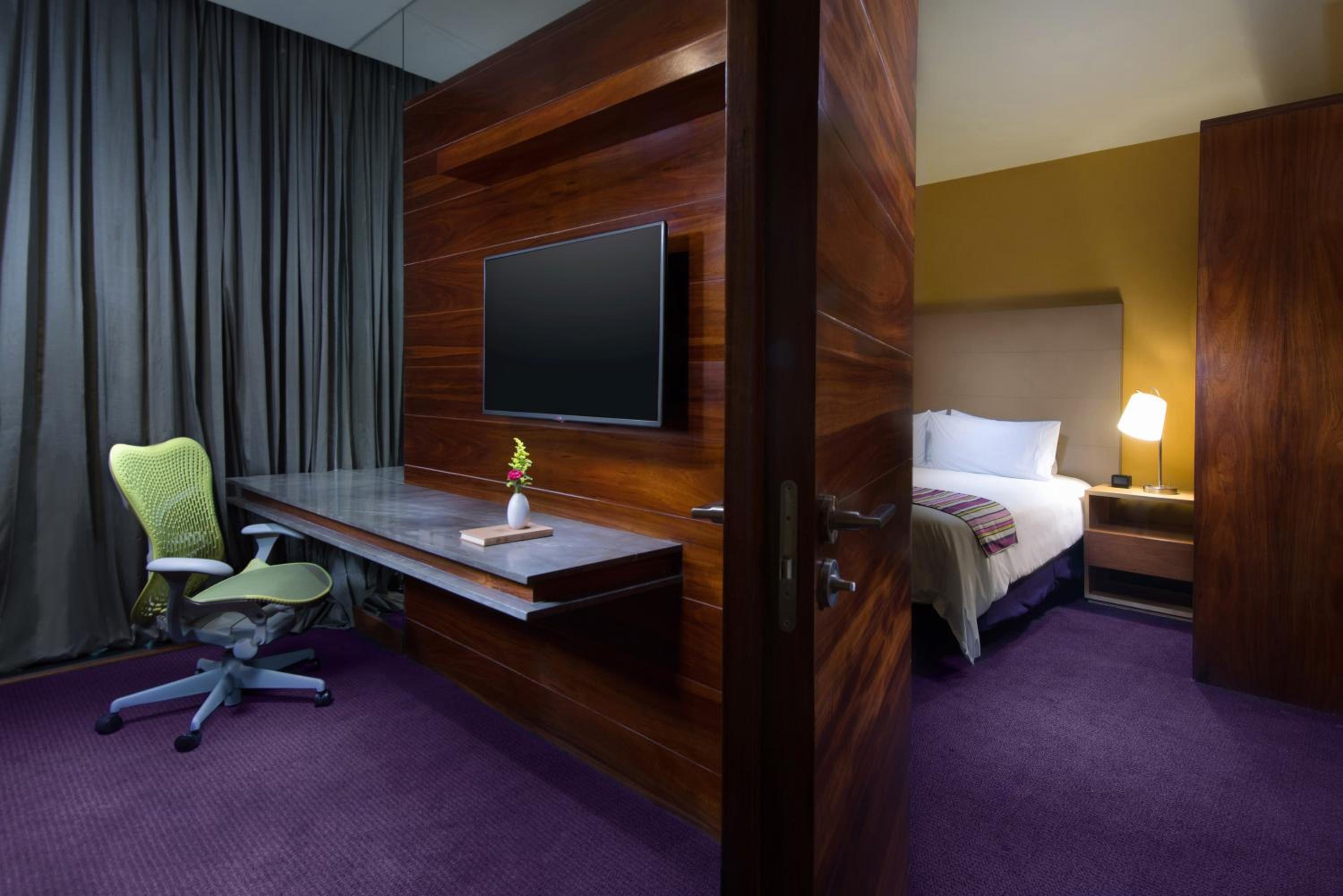 Premium King Room