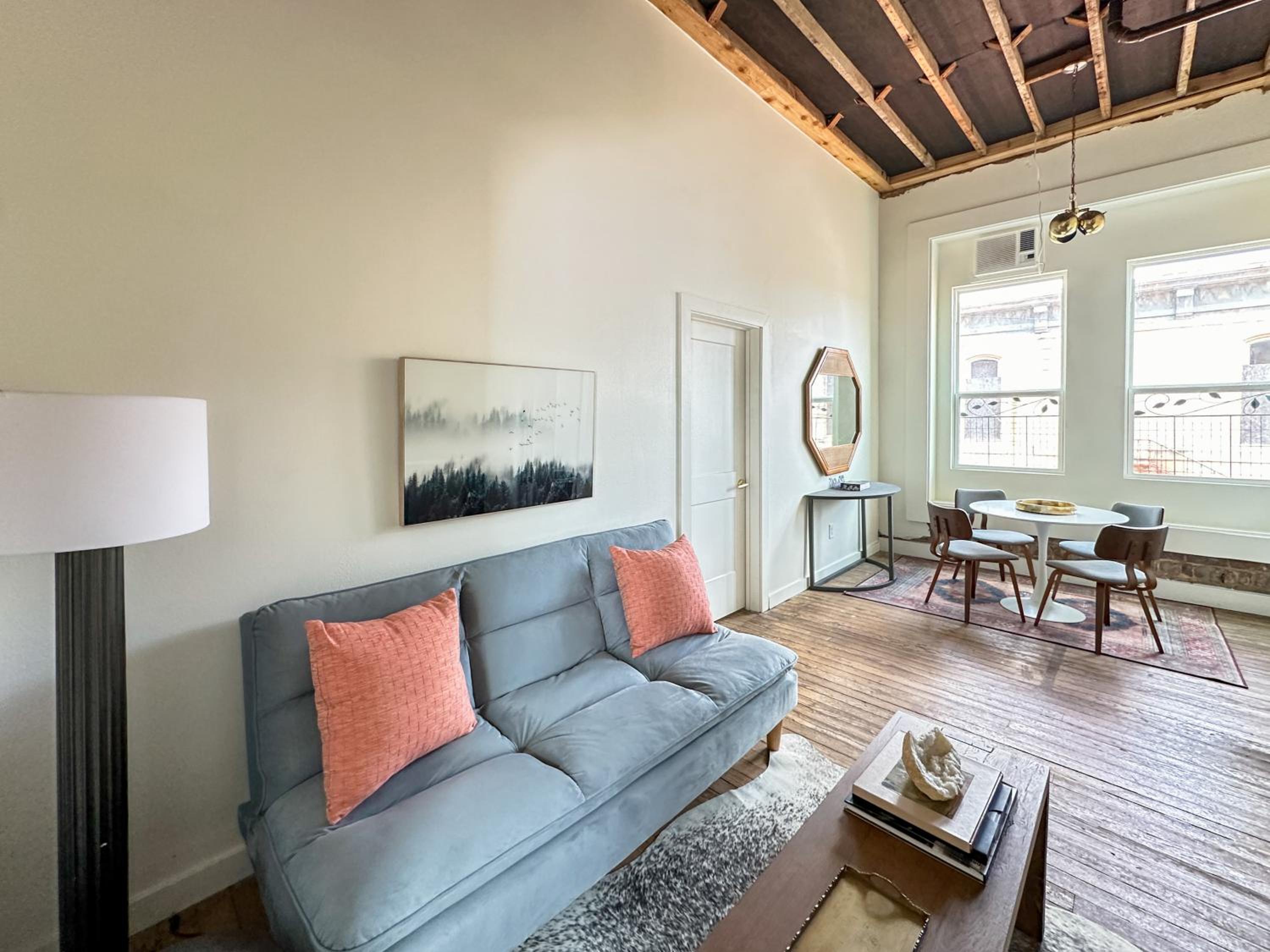 Suite with City View photo 1