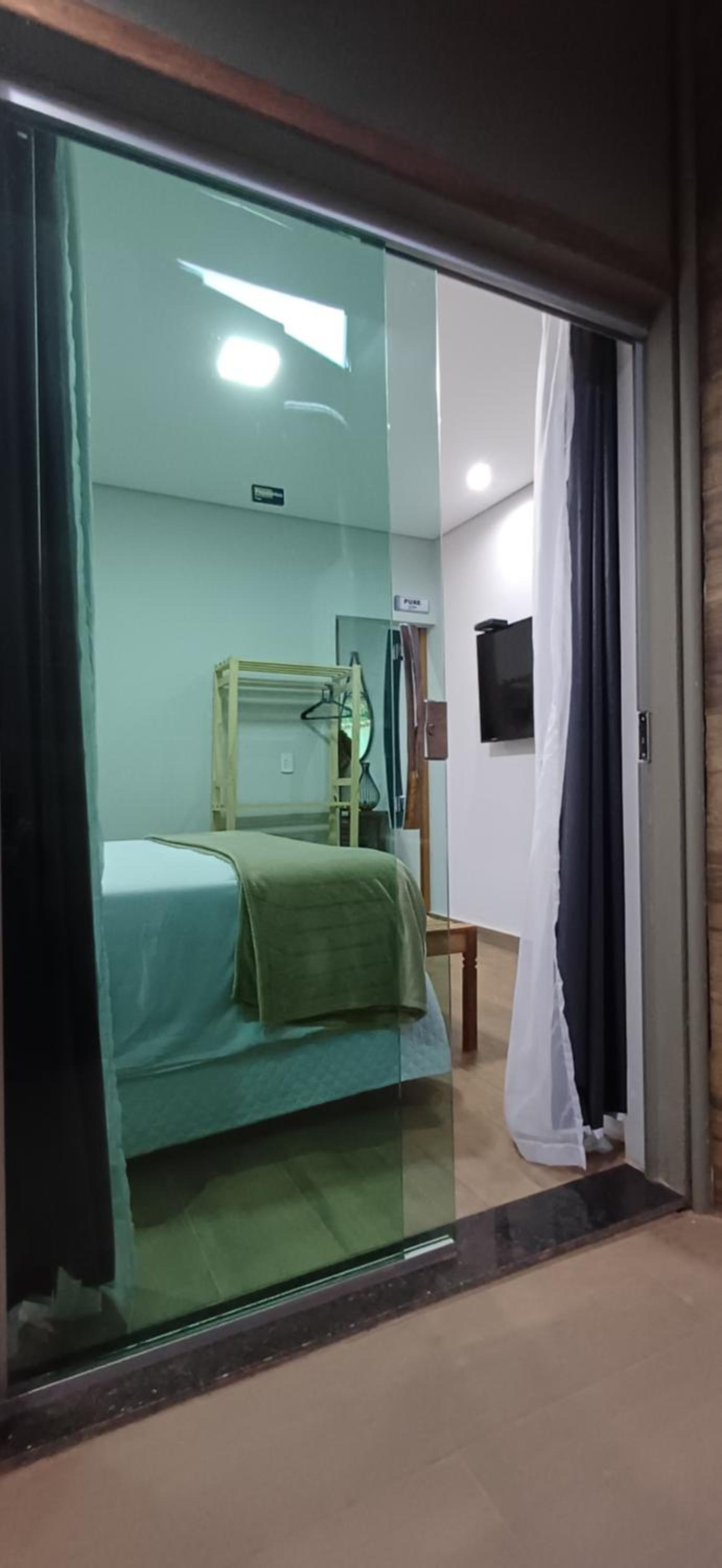 Studio Apartment with Queen Bed photo 1