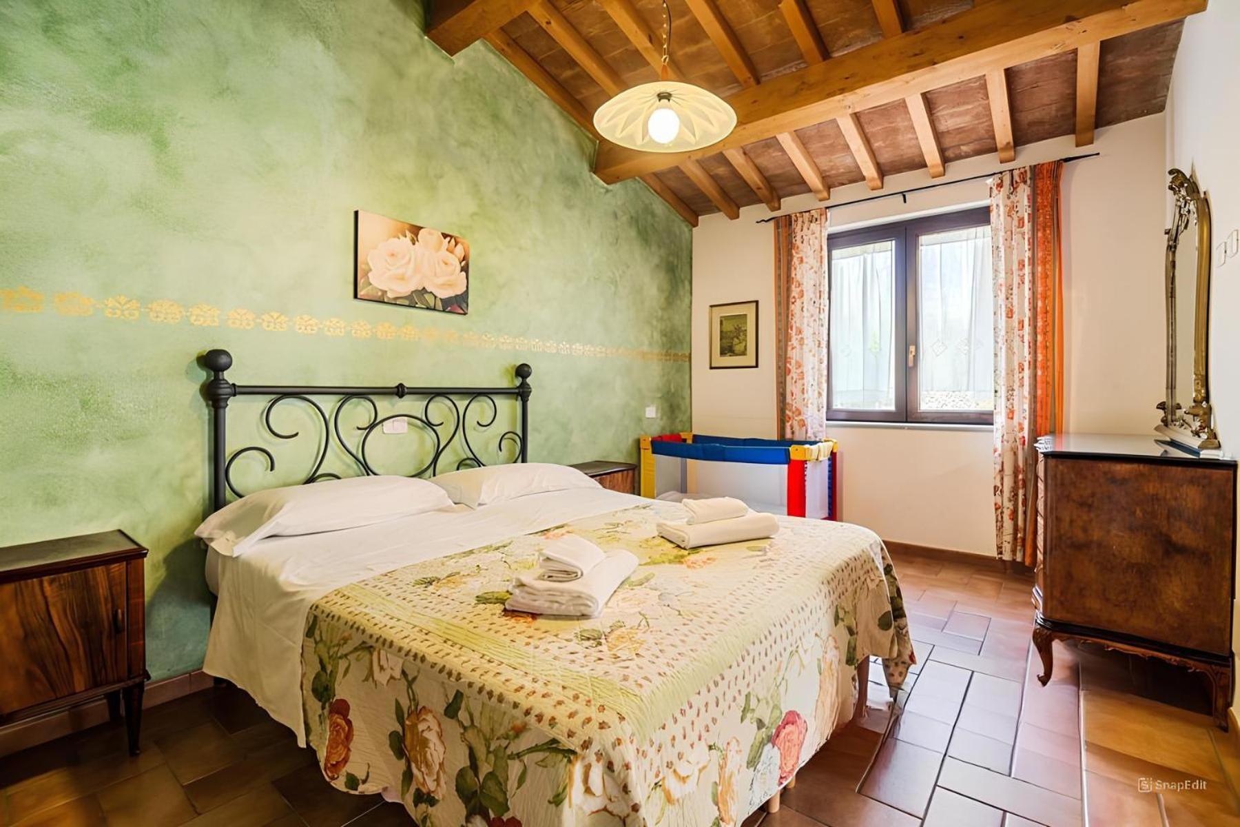 One-Bedroom Apartment with Garden