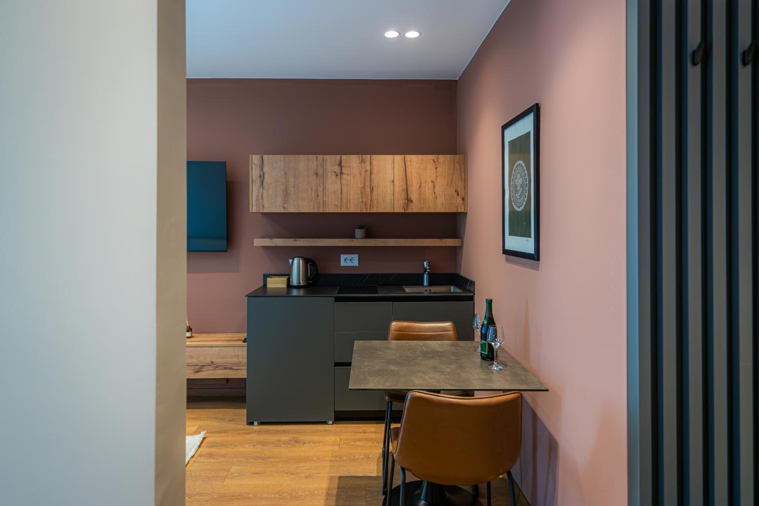 Studio Apartment
