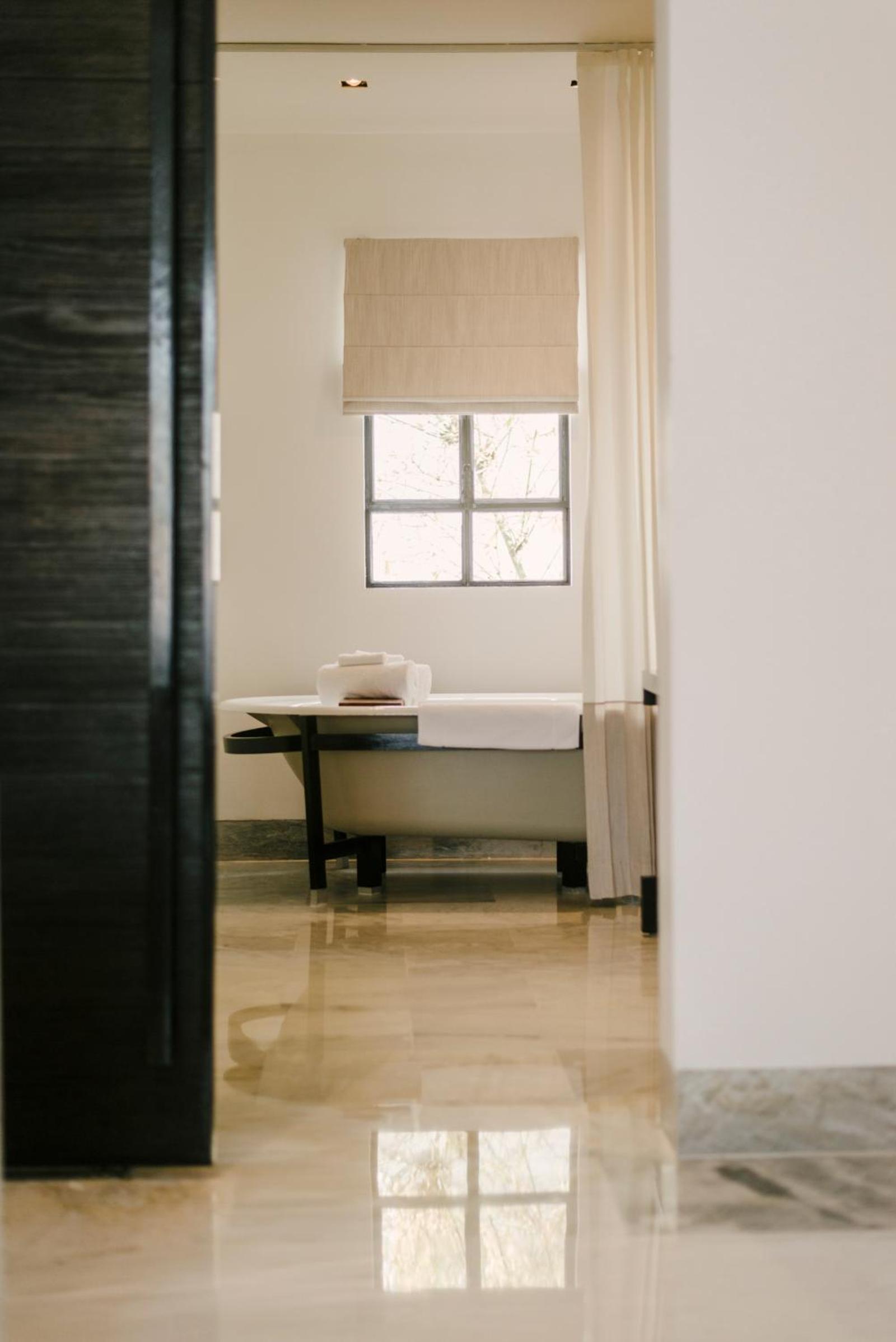 Luxury Suite
