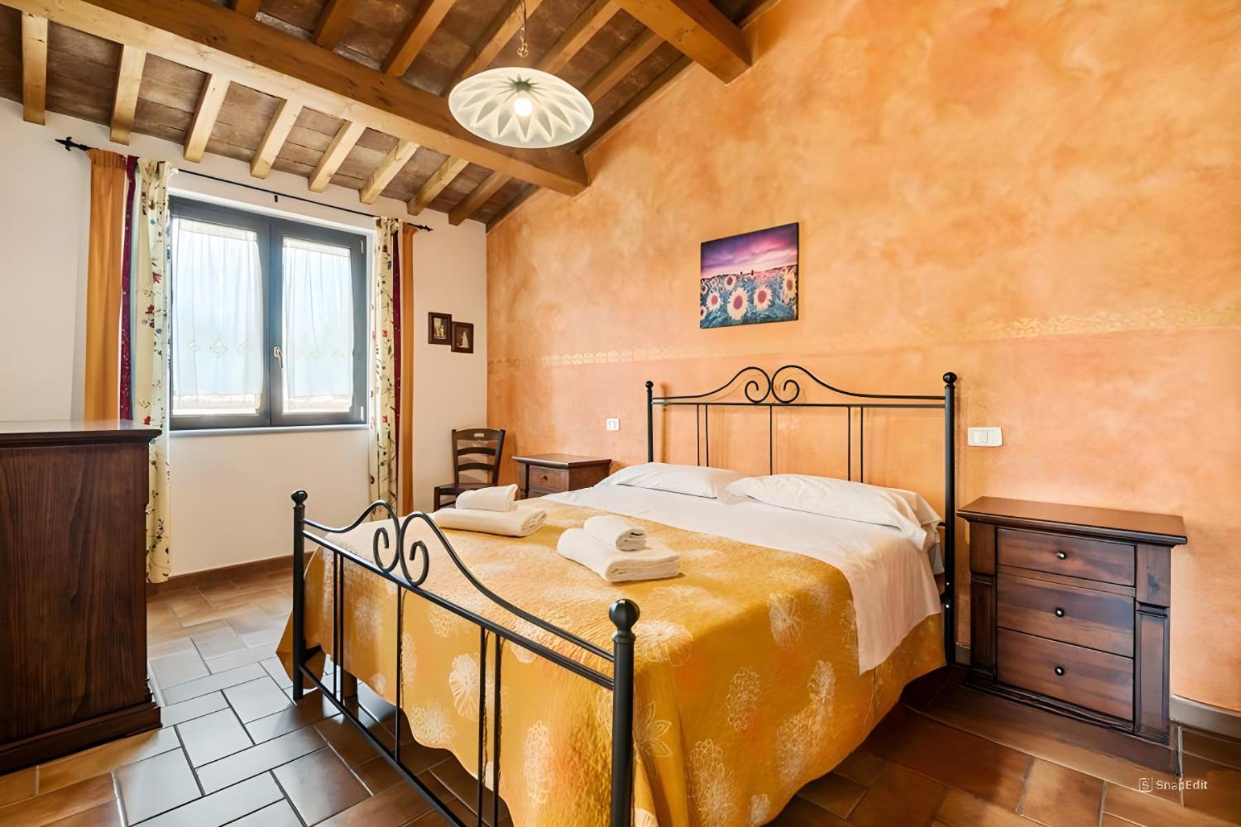 One-Bedroom Apartment with Garden