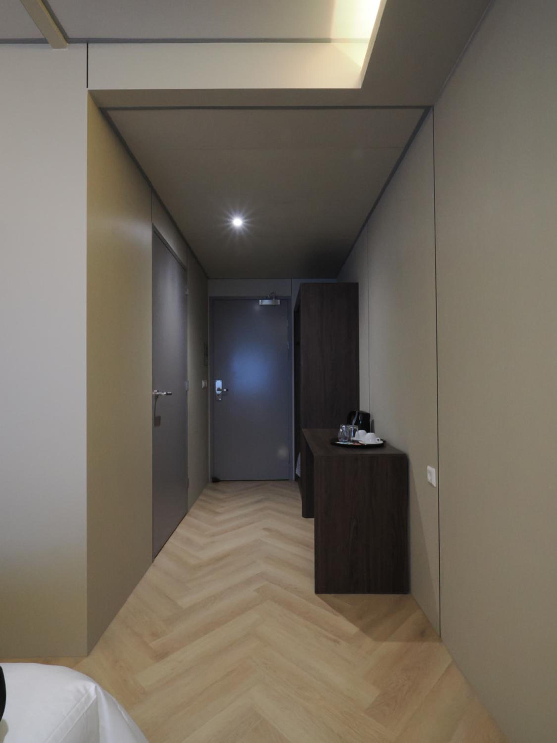 Basic Double Room photo 3