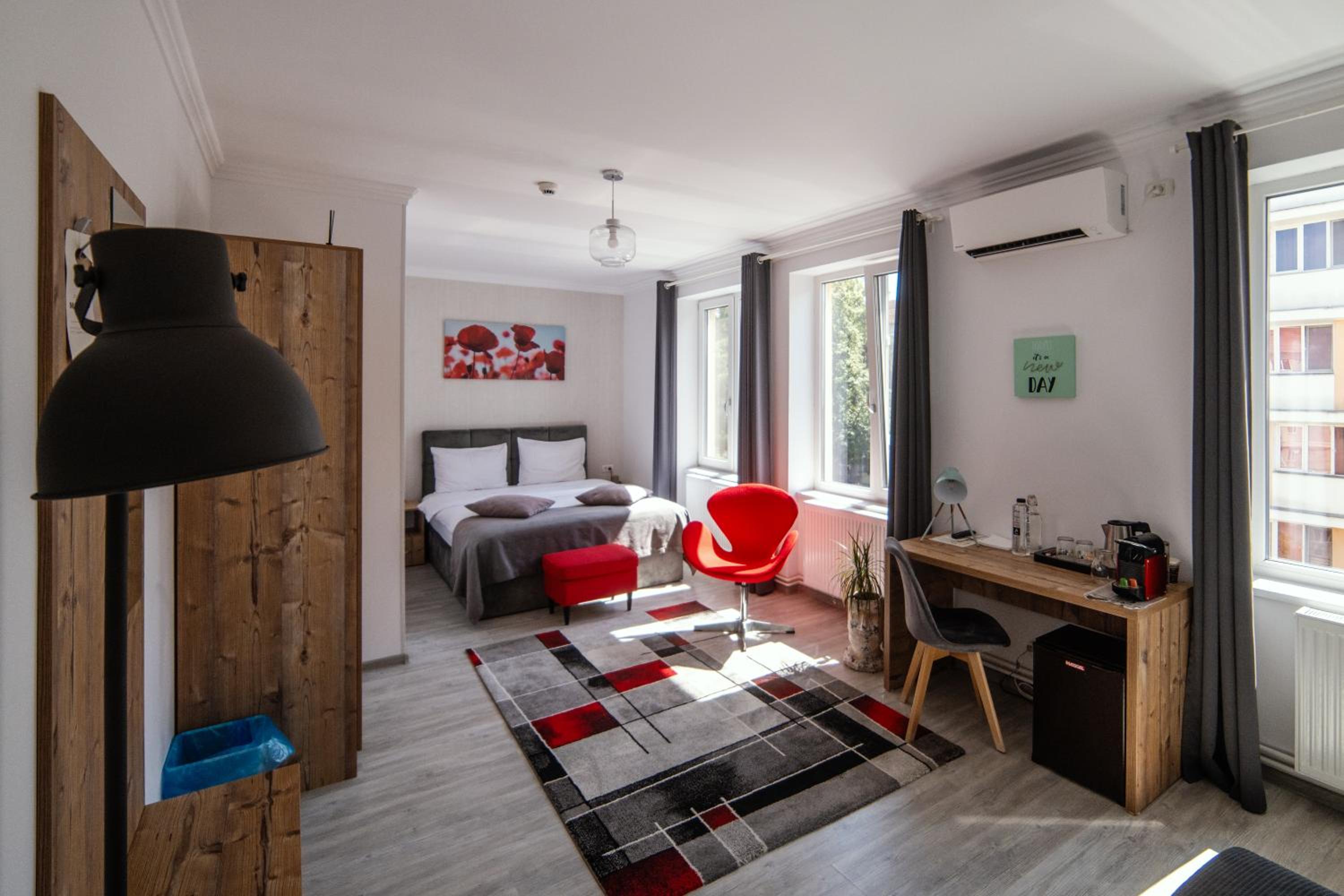 Deluxe Double or Twin Room