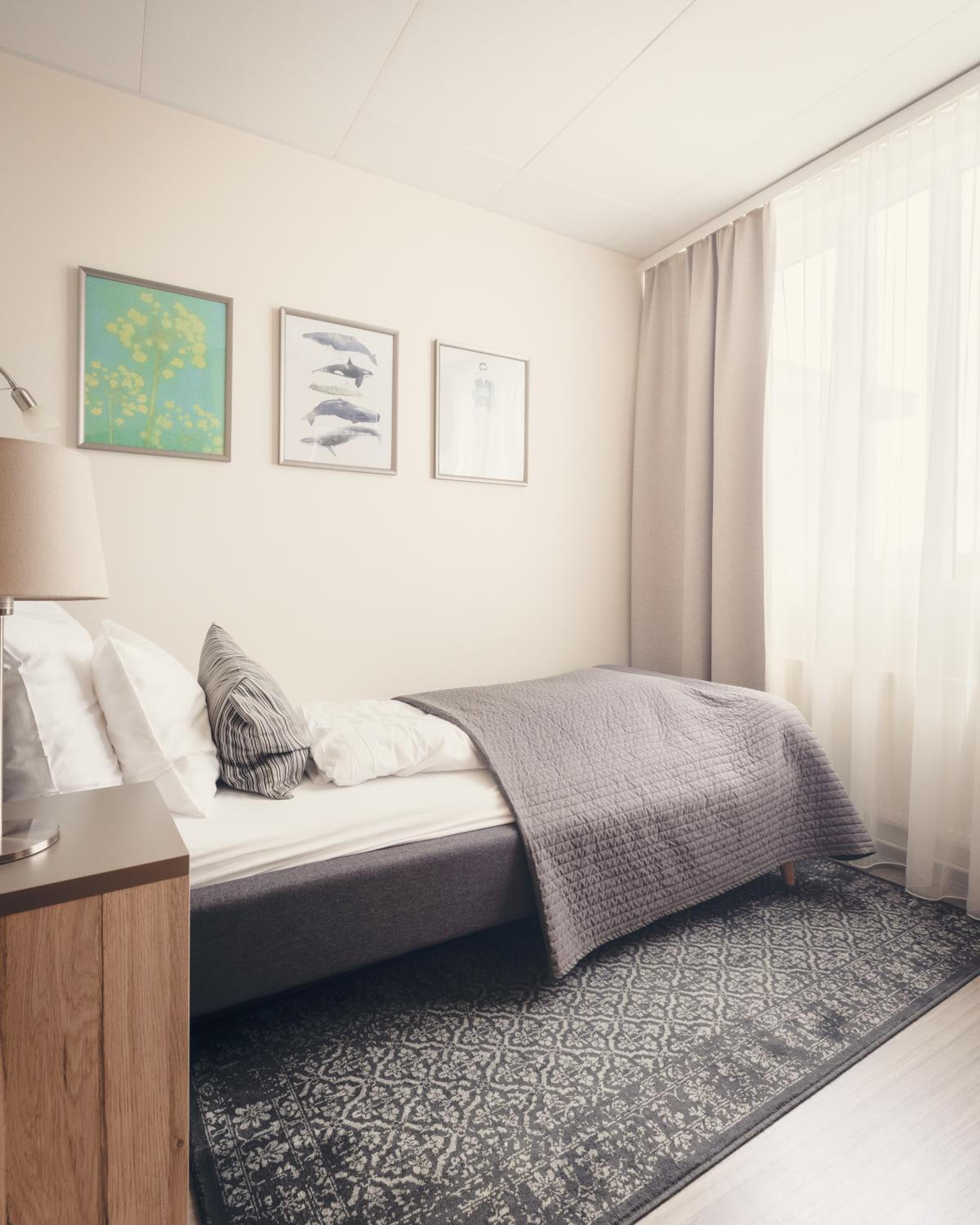 Single Room with Private Bathroom photo 3