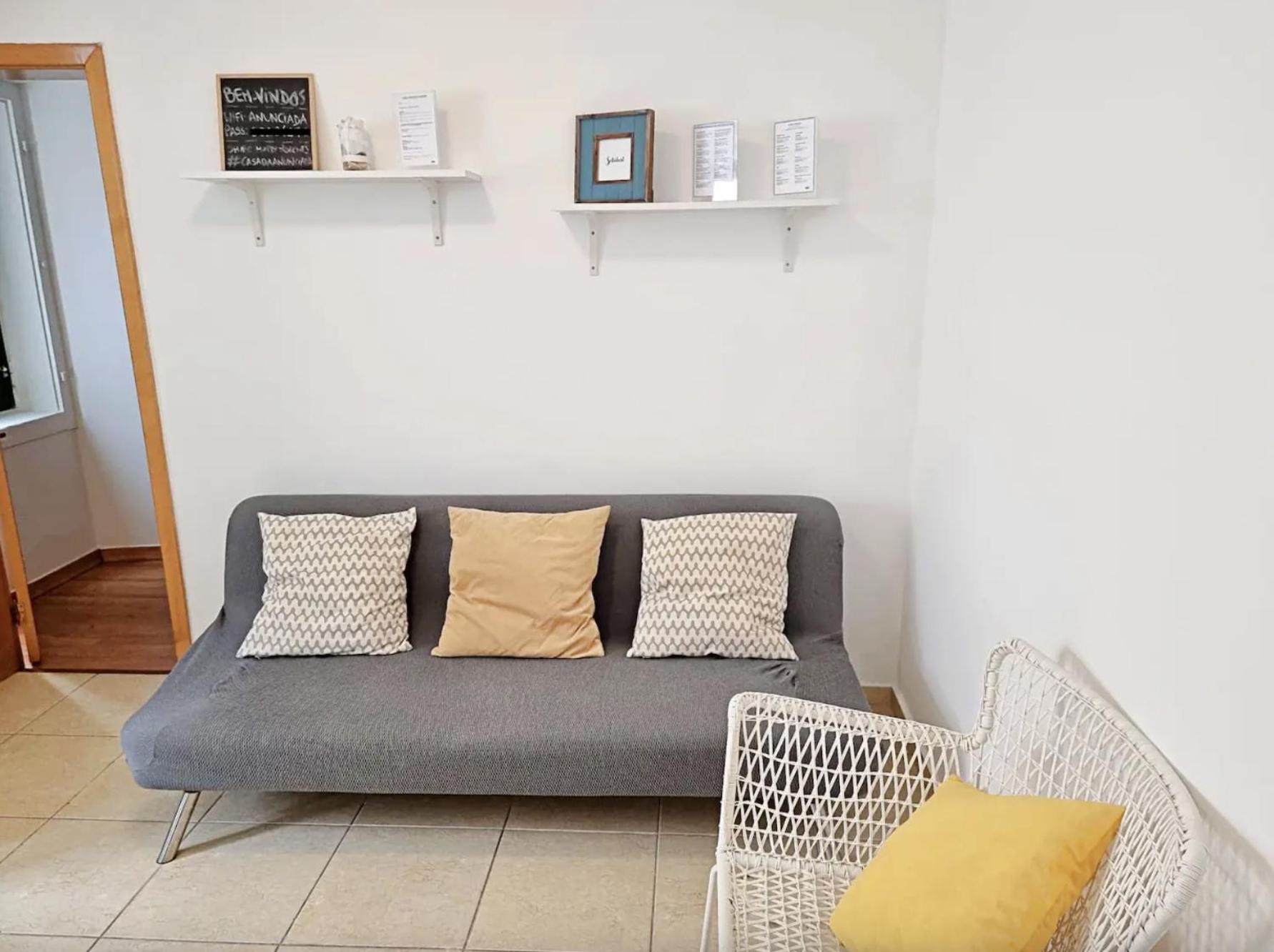 One-Bedroom House photo 2
