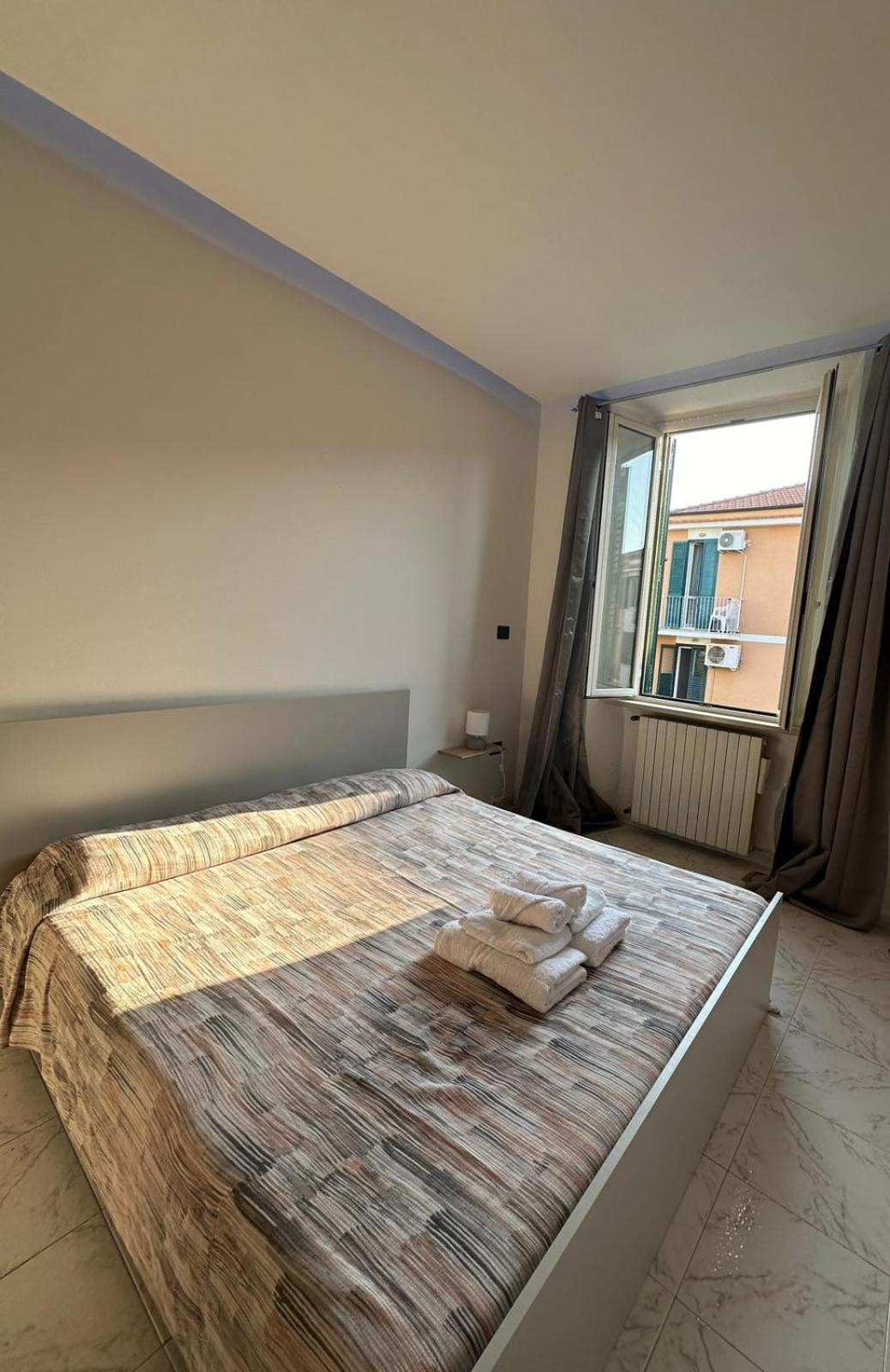 Double Room with Private External Bathroom