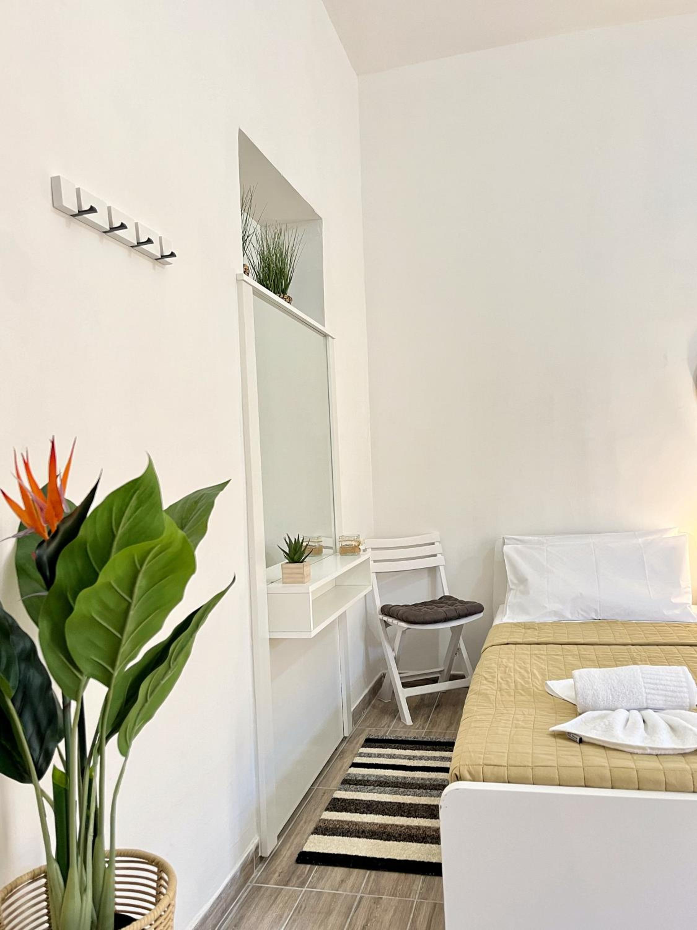 One-Bedroom Apartment with Balcony photo 3