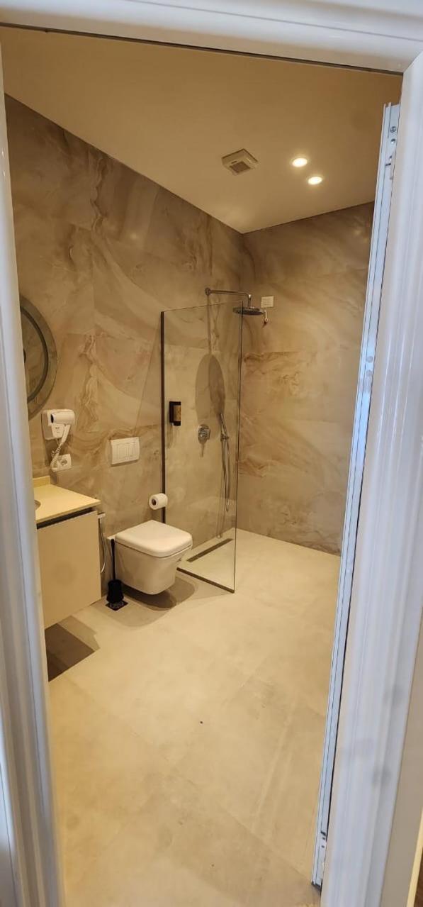 Deluxe Suite photo 3