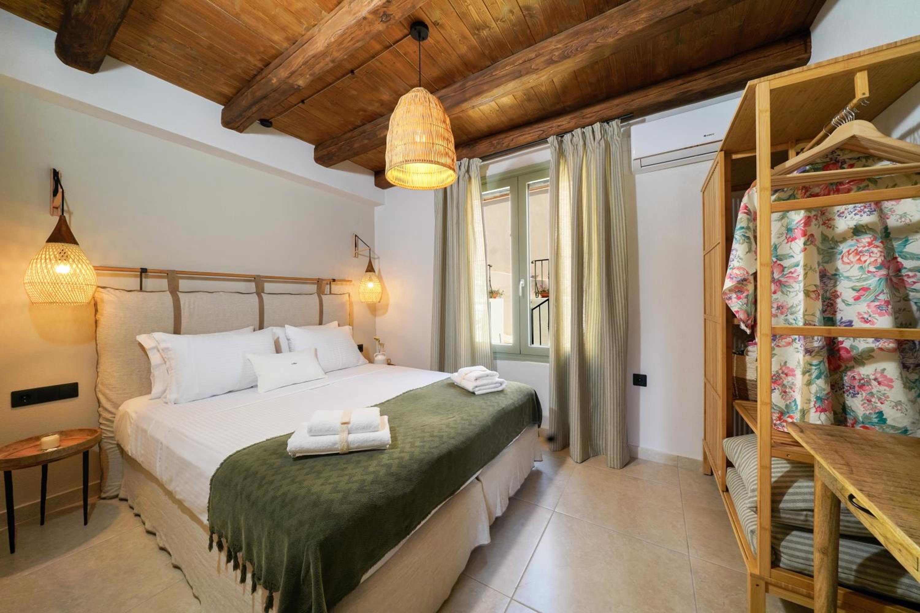 One-Bedroom Apartment With Balcony And Sea View photo 3