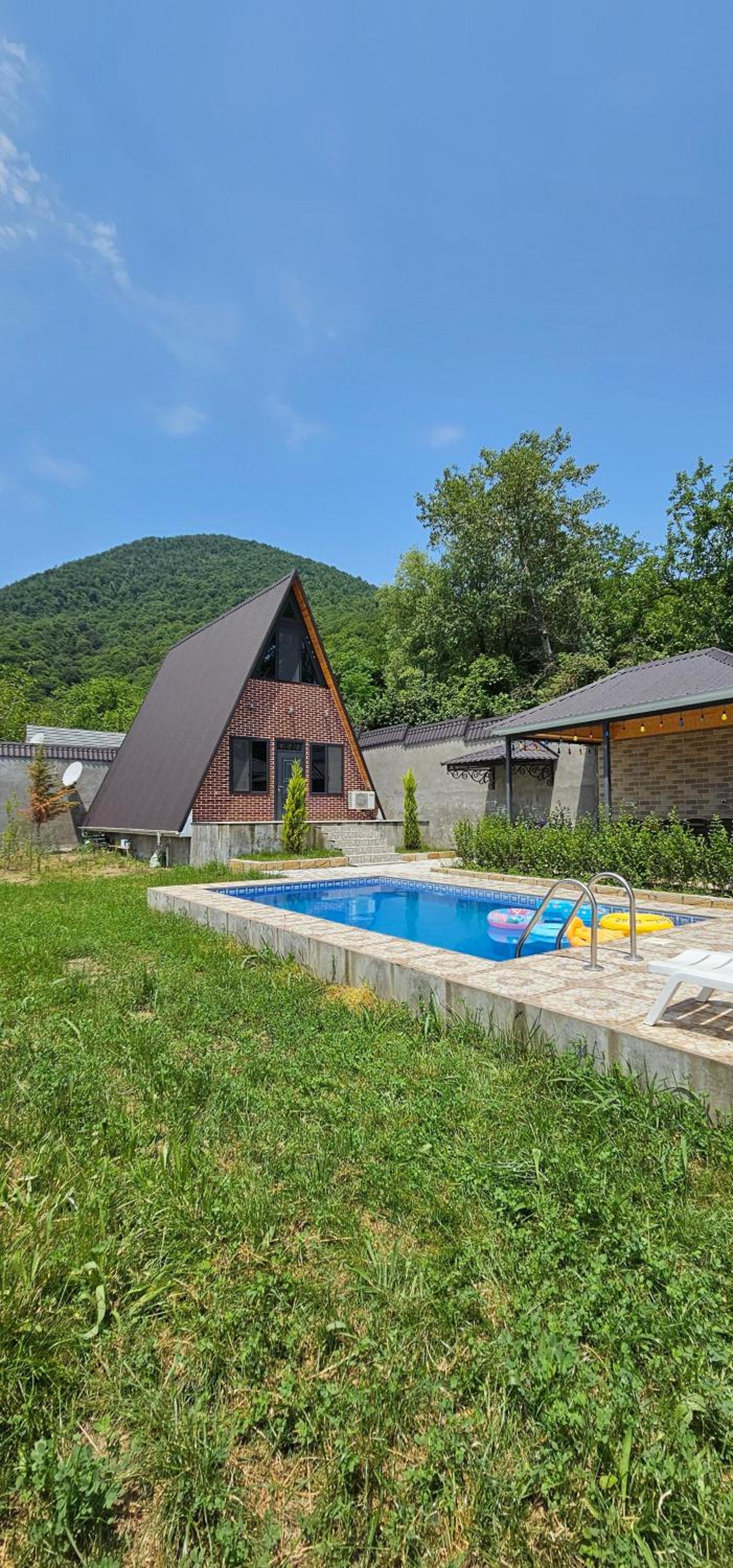 Three-Bedroom Villa photo 2