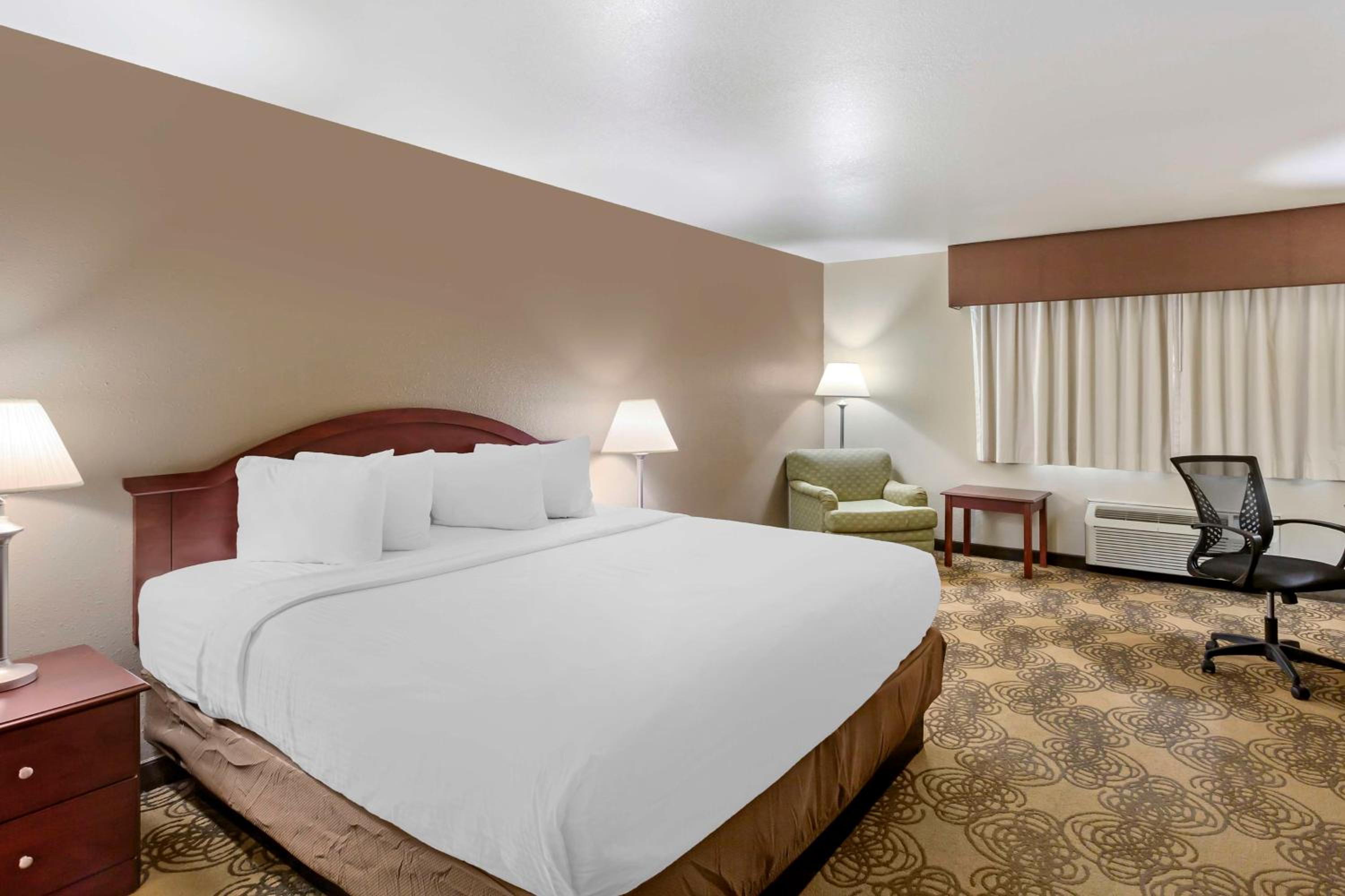 King Room with Whirlpool - Non-smoking - Photo 5