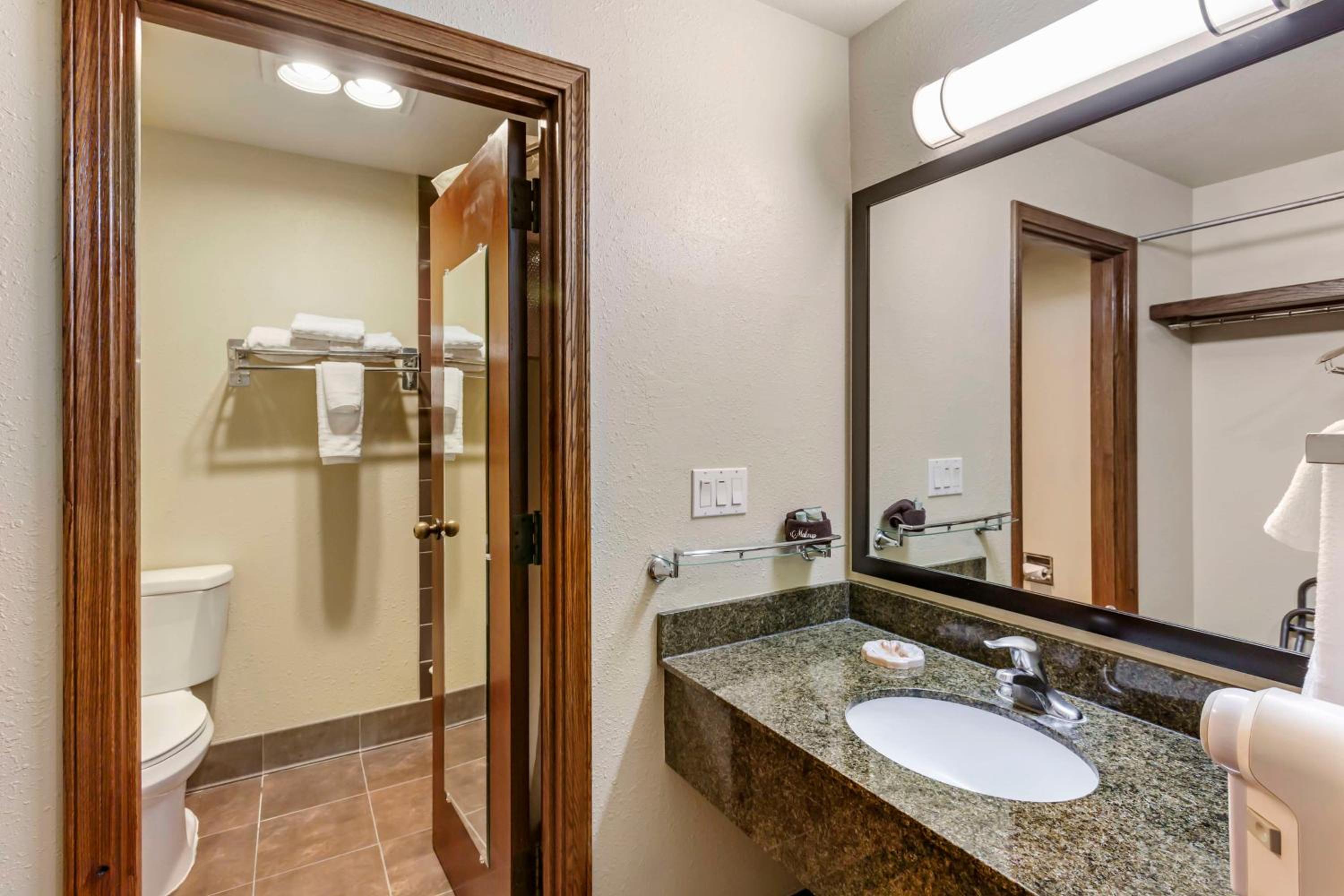 King Room with Whirlpool - Non-smoking - Photo 2