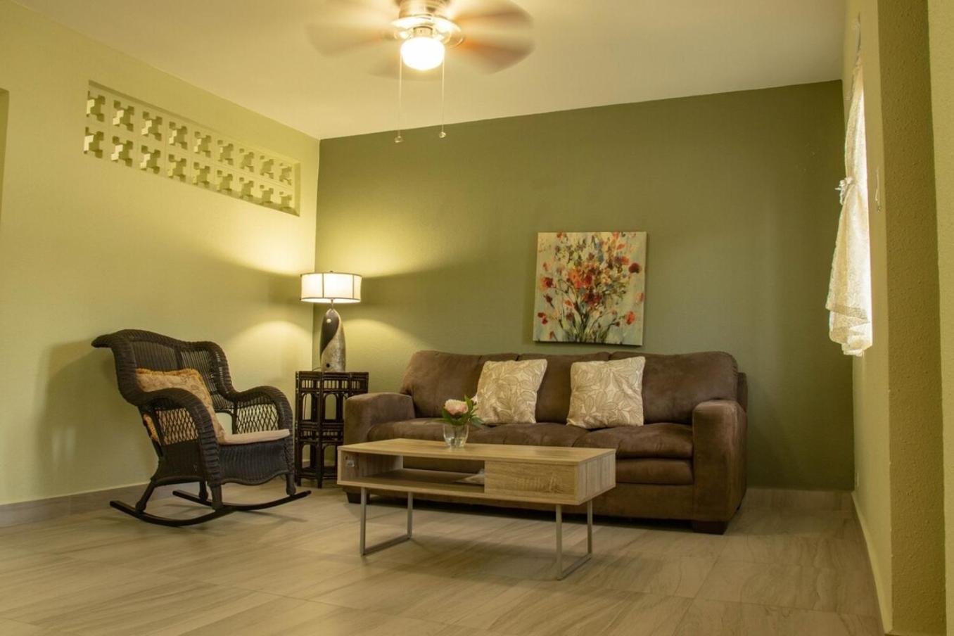 One-Bedroom Apartment