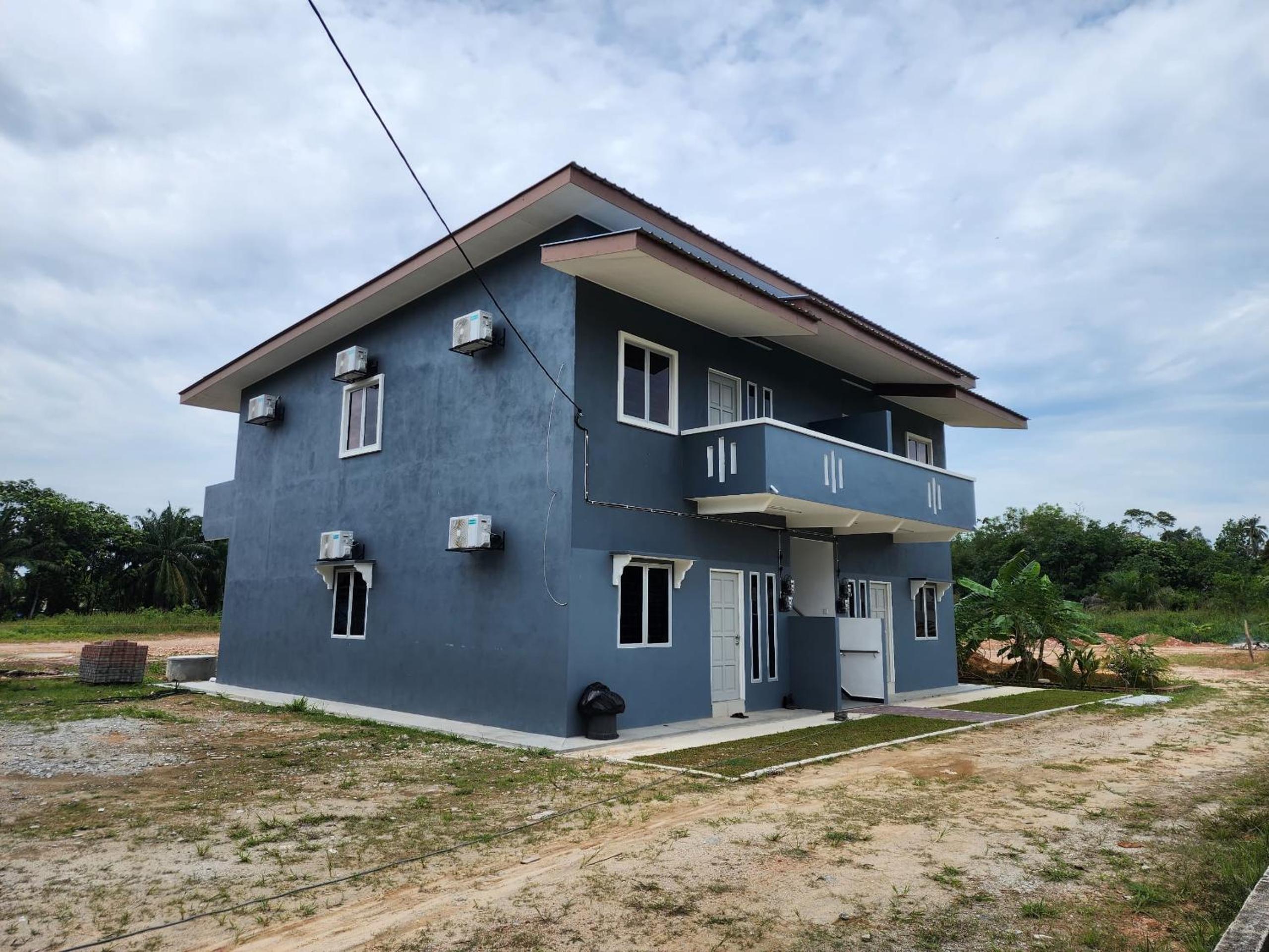 Three-Bedroom House photo 1