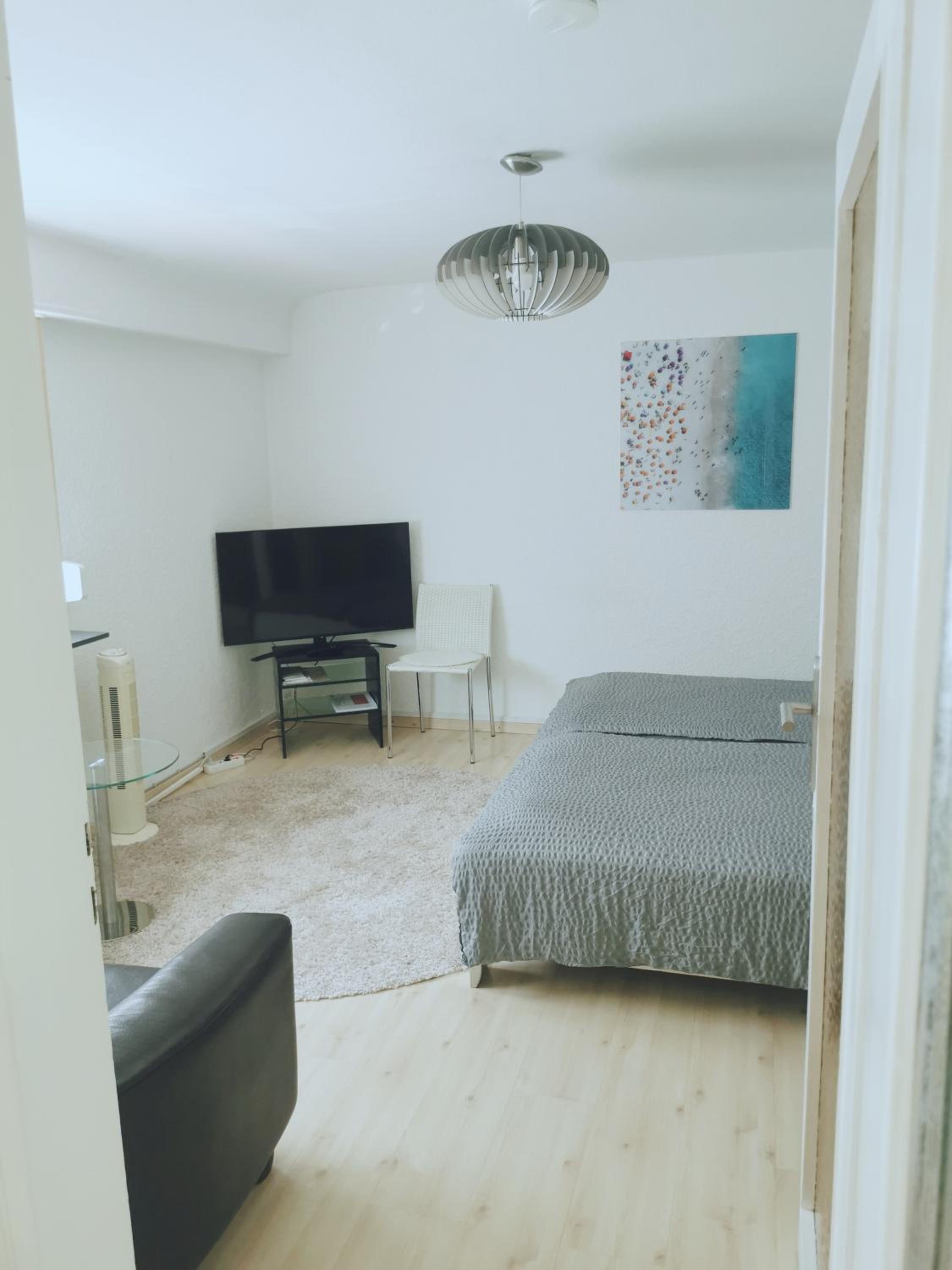 One-Bedroom Apartment - Photo 1