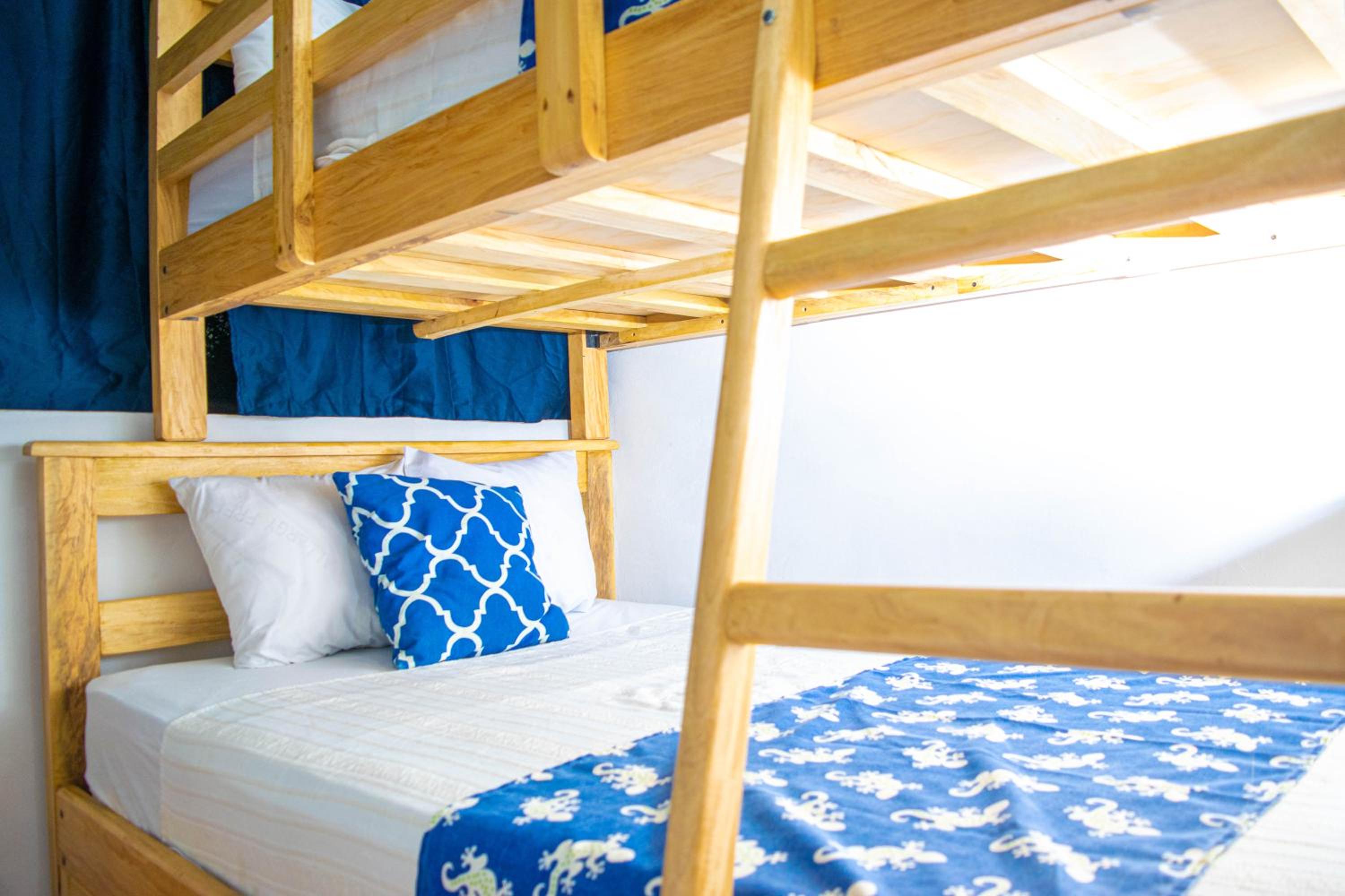 Mixed Dormitory Room