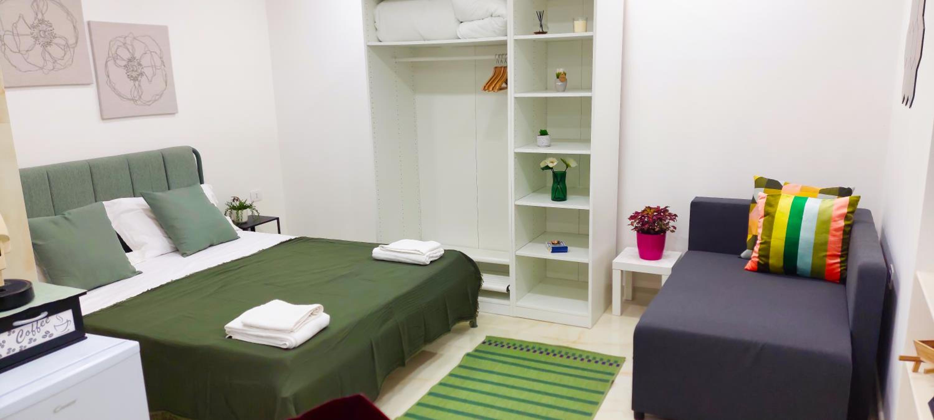 One-Bedroom Apartment